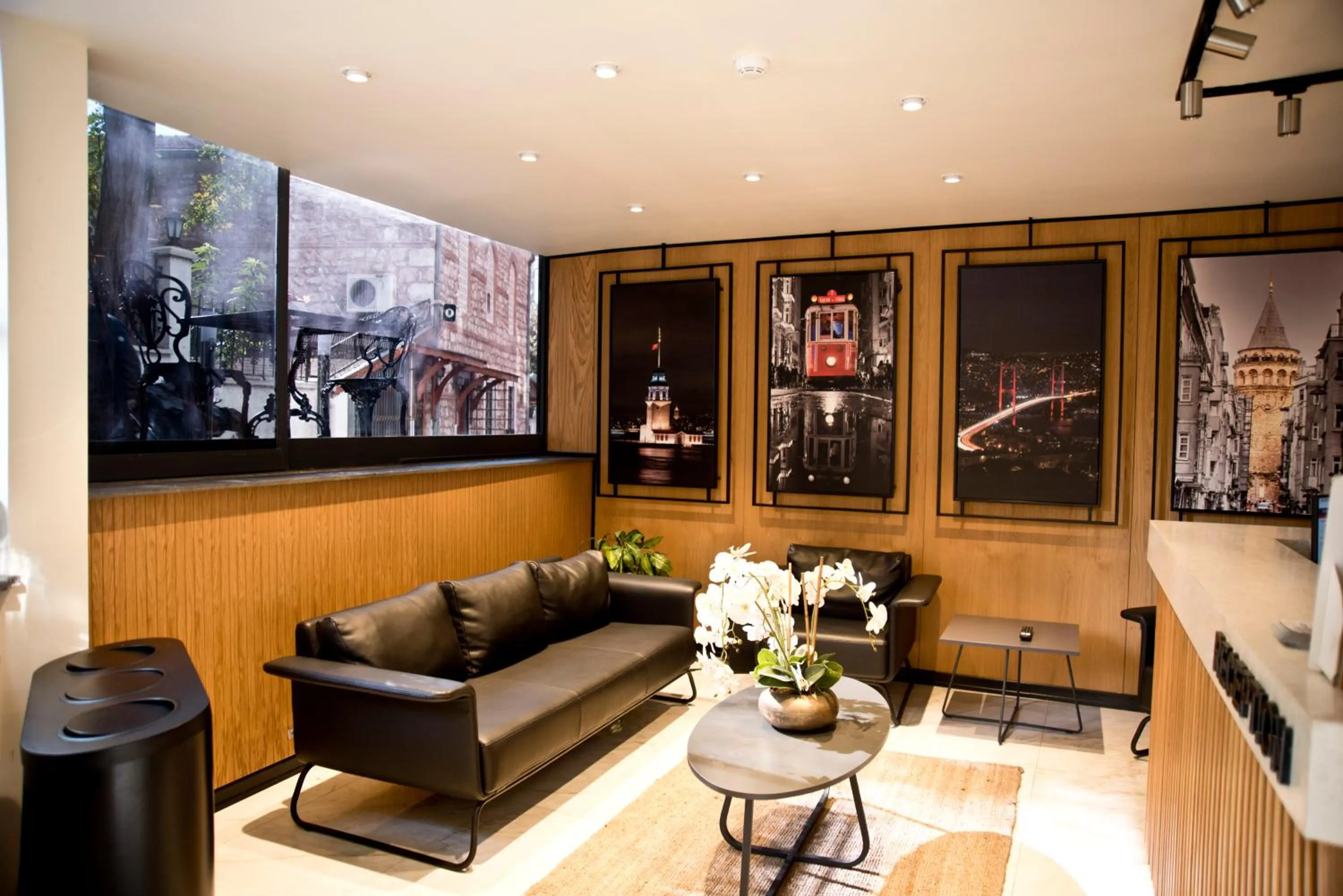 Lobby or reception in XLoft