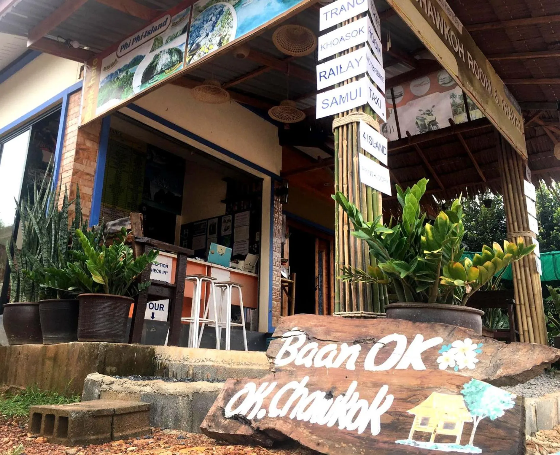 Lobby or reception in O k Chawkoh Bungalow