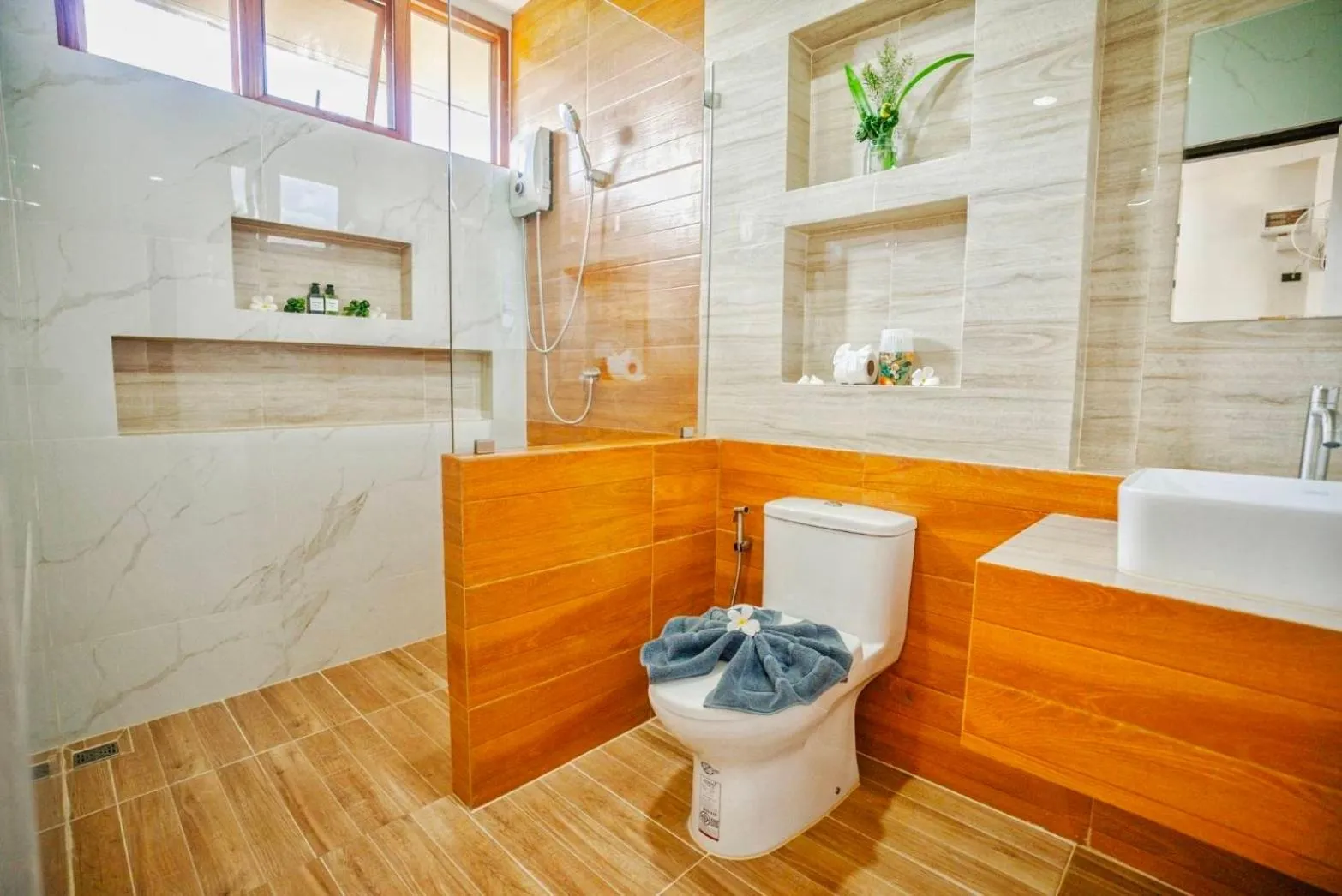 Bathroom in O k Chawkoh Bungalow