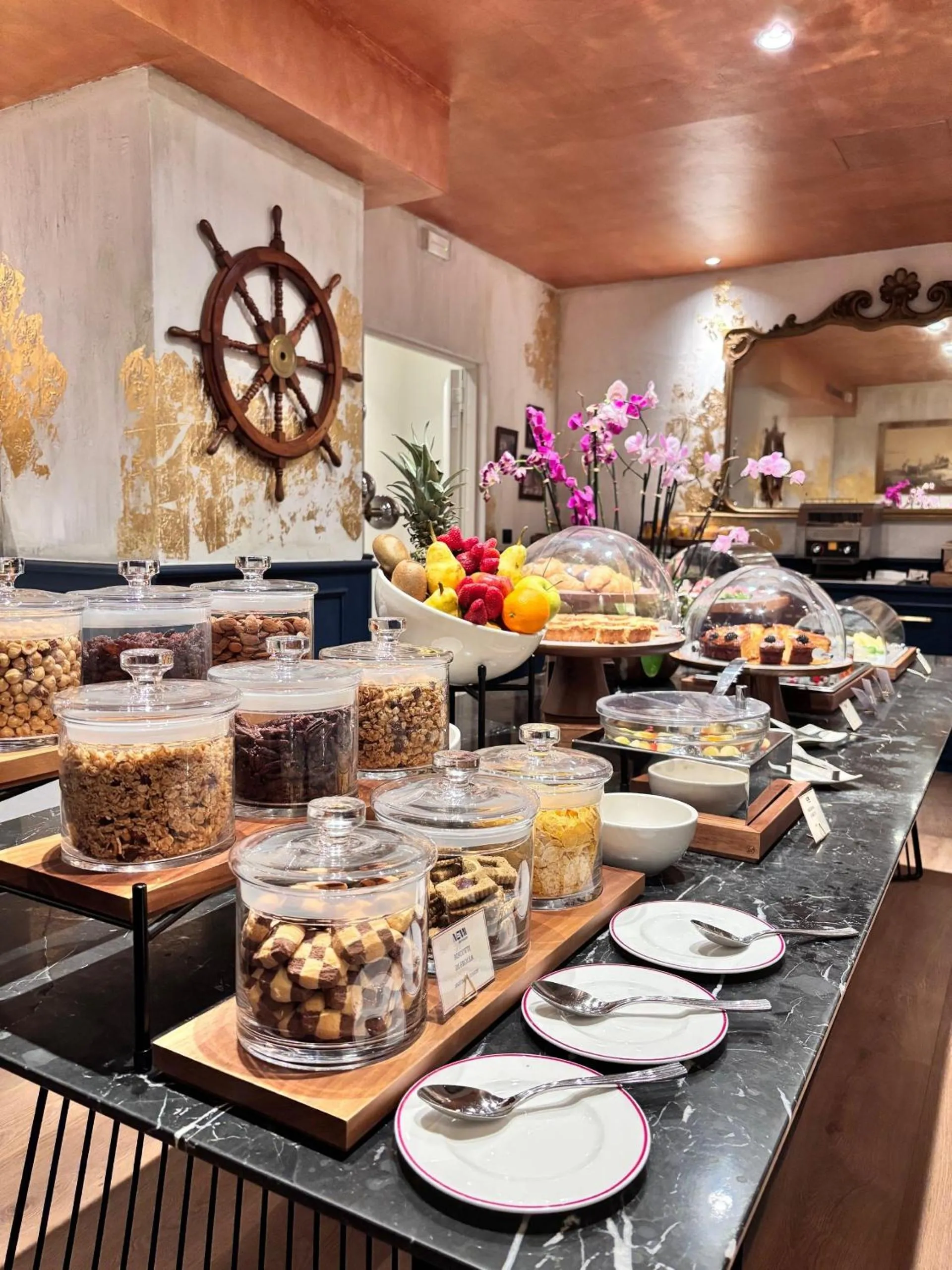 Breakfast in NEMI Hotel Milano