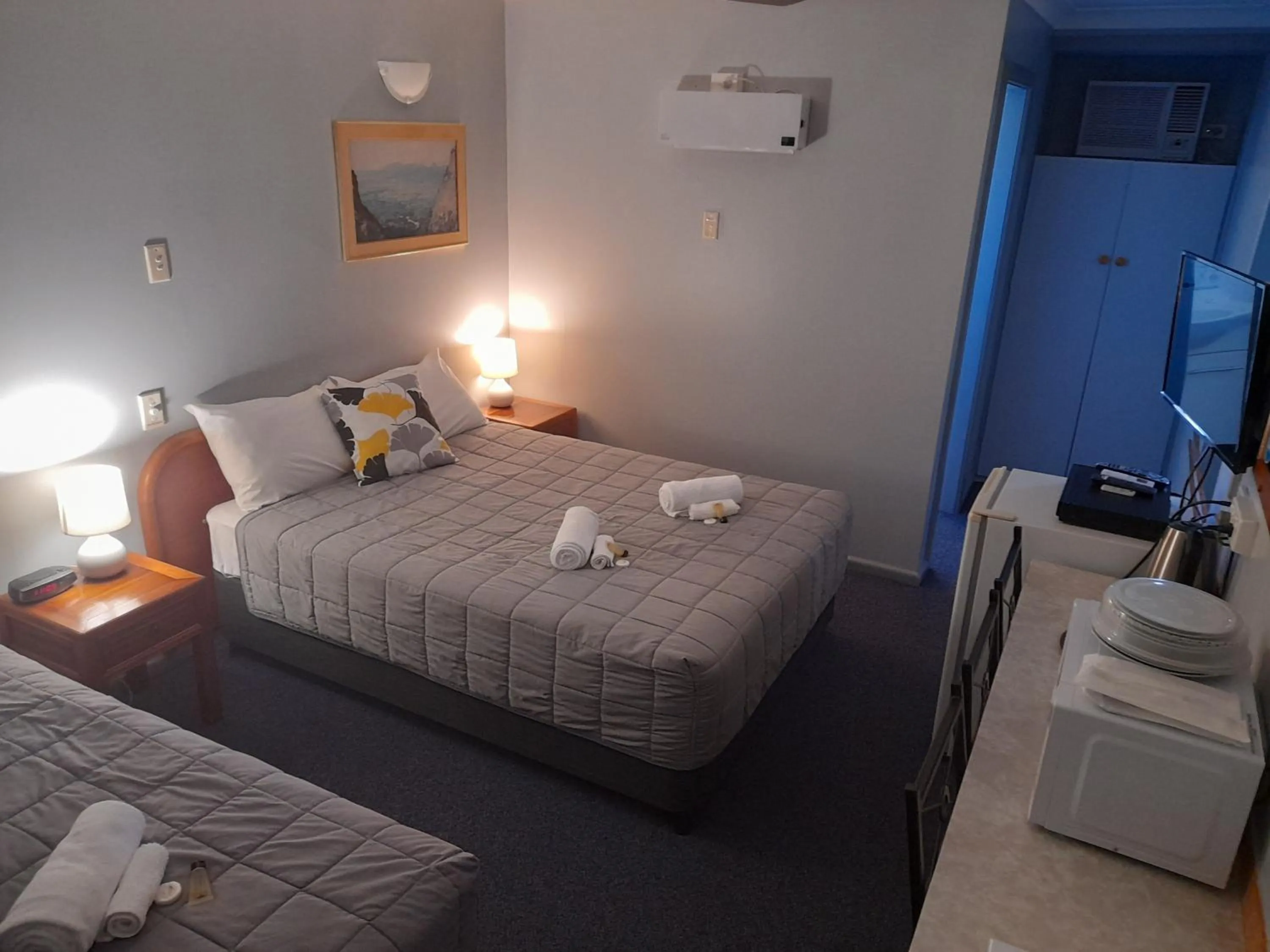 Bedroom, Bed in Civic Motel Grafton