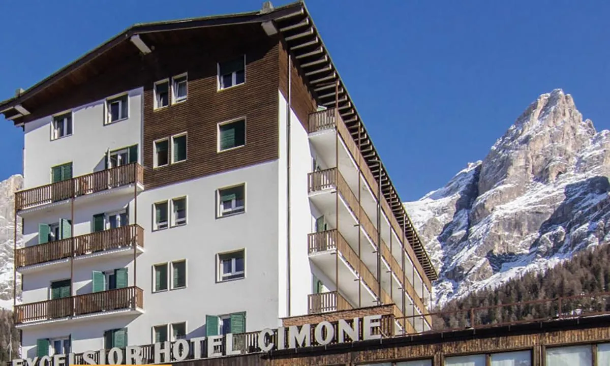 Property building in Excelsior Hotel Cimone LowCost