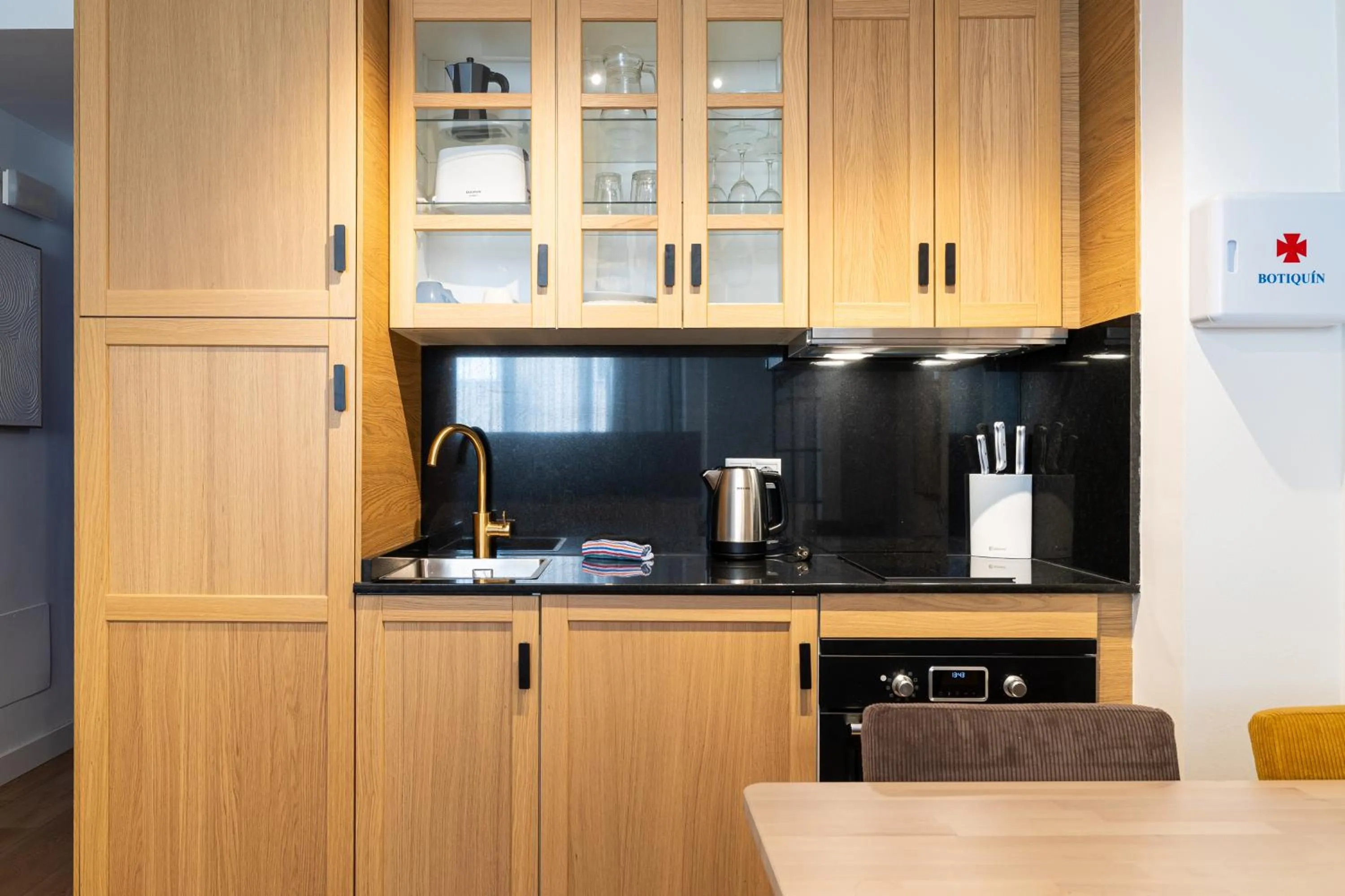 Kitchen or kitchenette in Holidays2Malaga Studios Juan de Mena