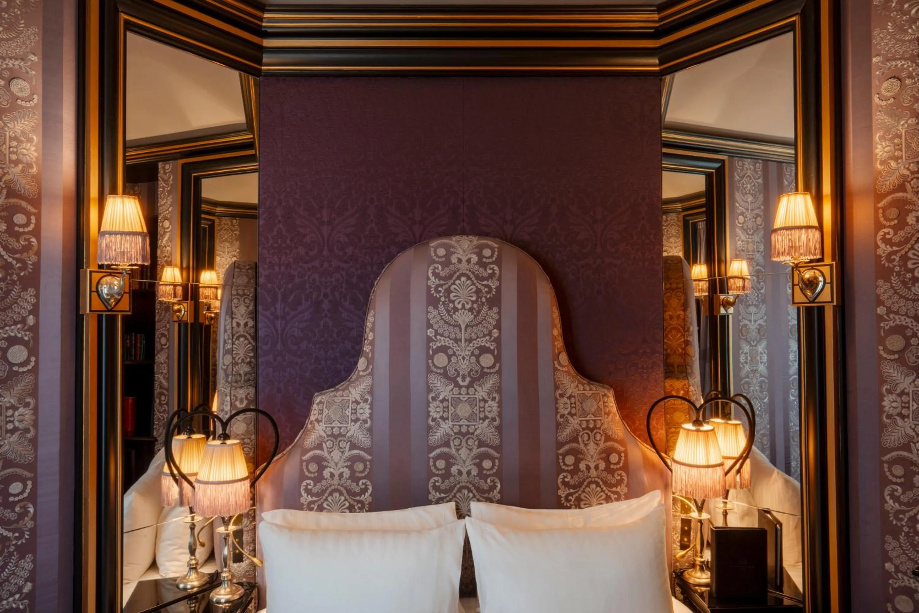 Bed in Maison Souquet, Hotel & Spa