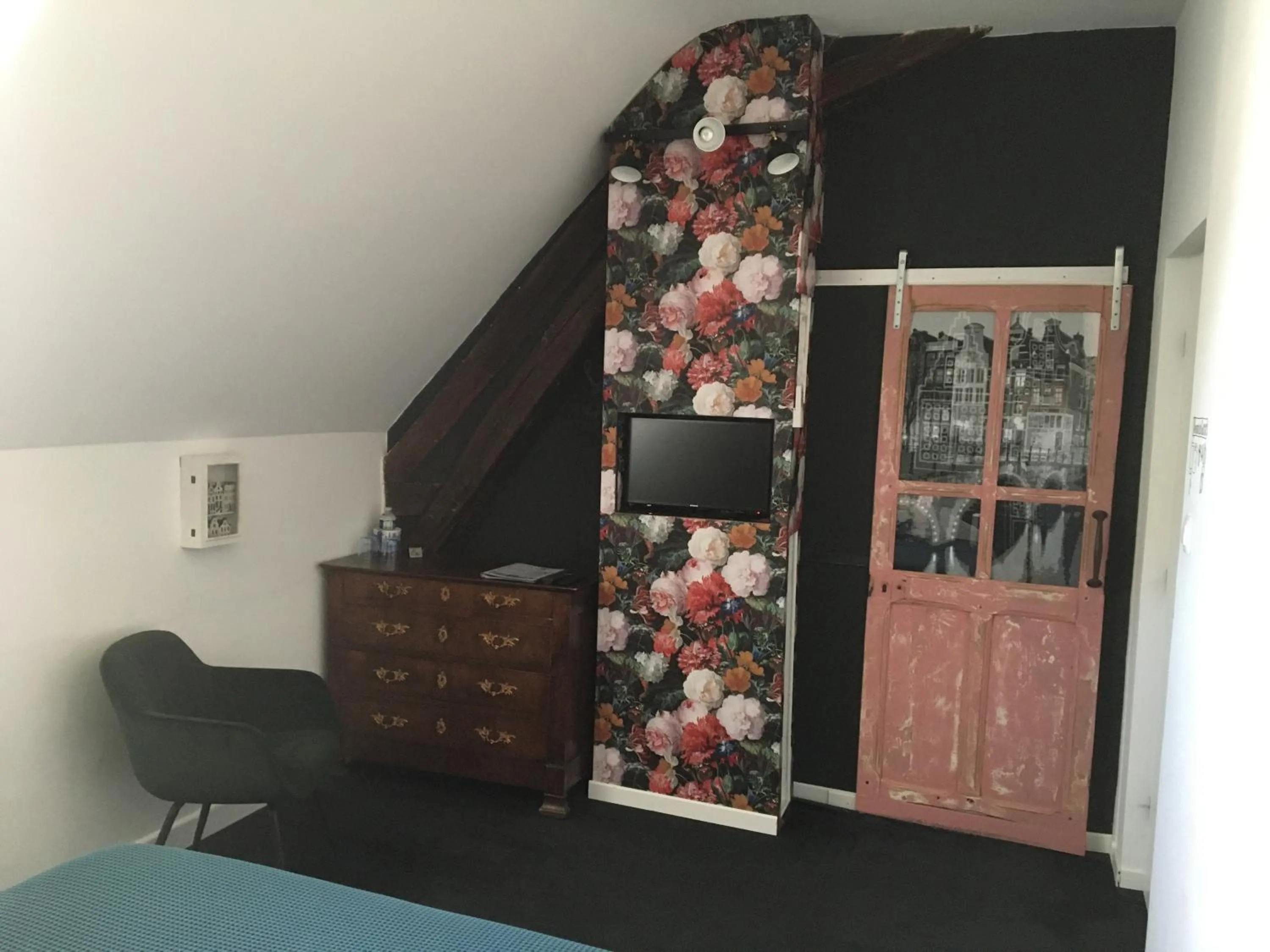 Decorative detail, Bed in Boutique Hotel B&B Fleurie