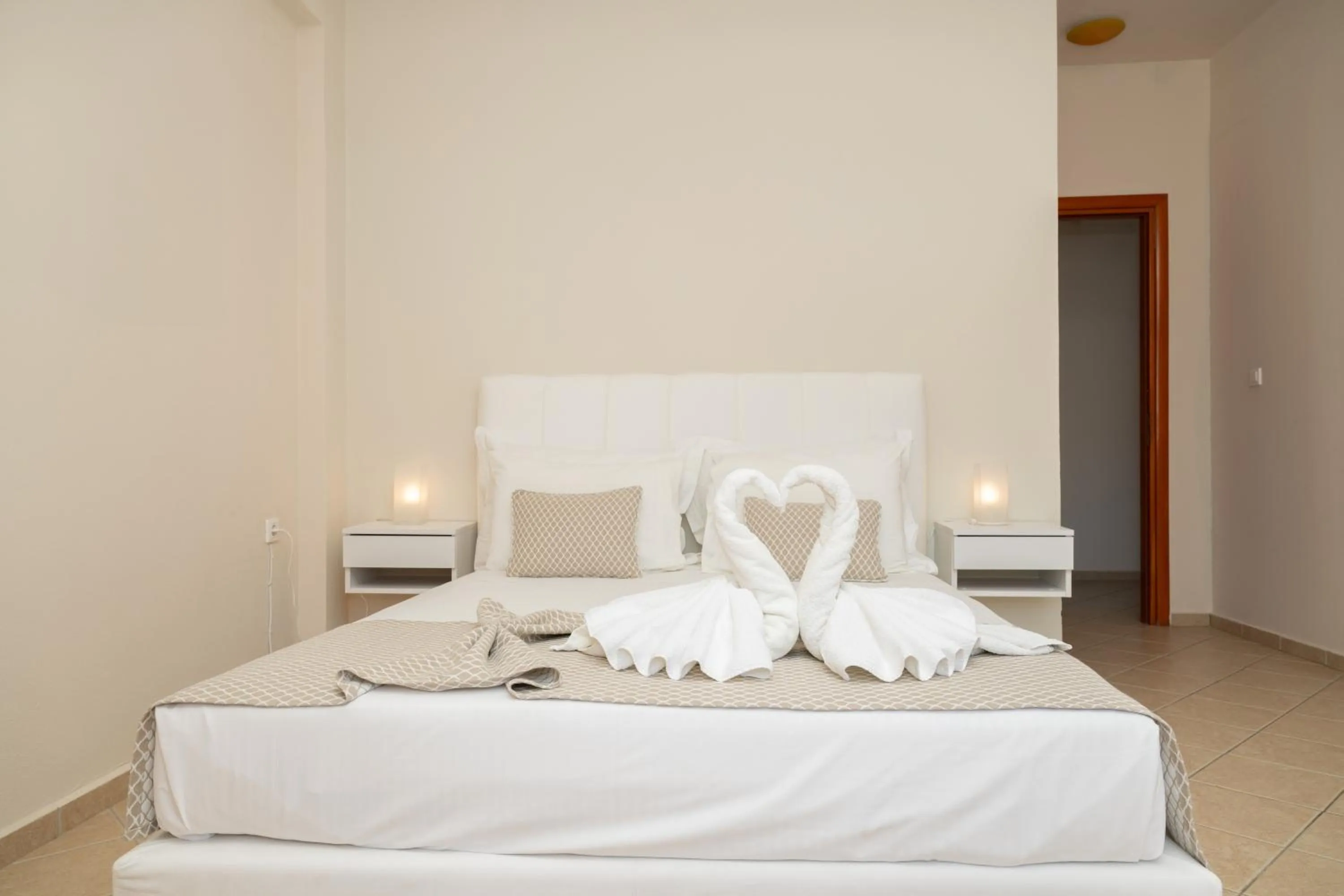 Bed in So Nice Hotel