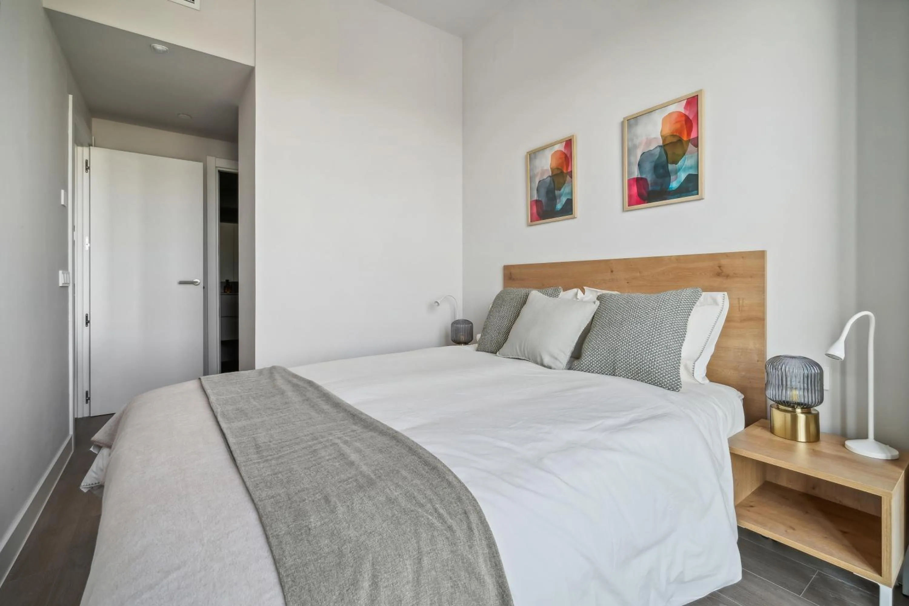 Bed in Truliving Vallecas by Habyt