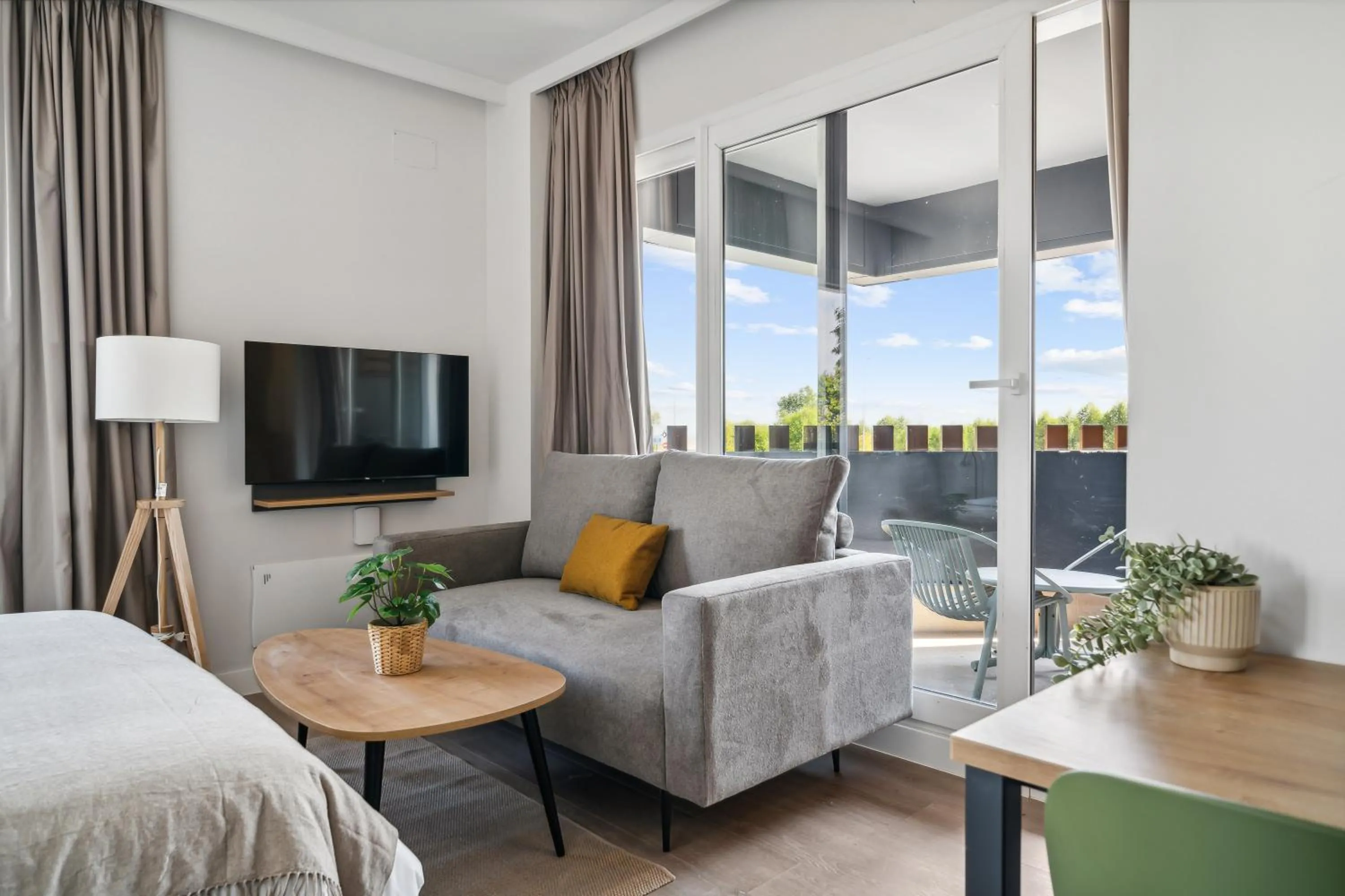 Bed in Truliving Vallecas by Habyt