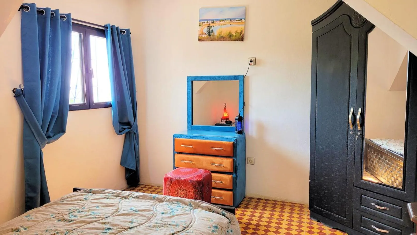 Photo of the whole room, Bed in Maison de la Lagune