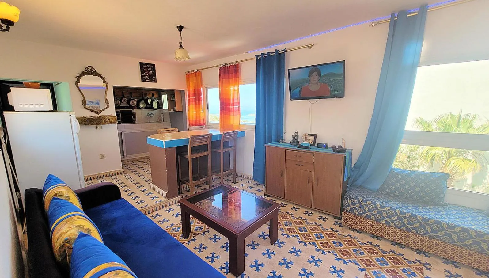 TV and multimedia in Maison de la Lagune