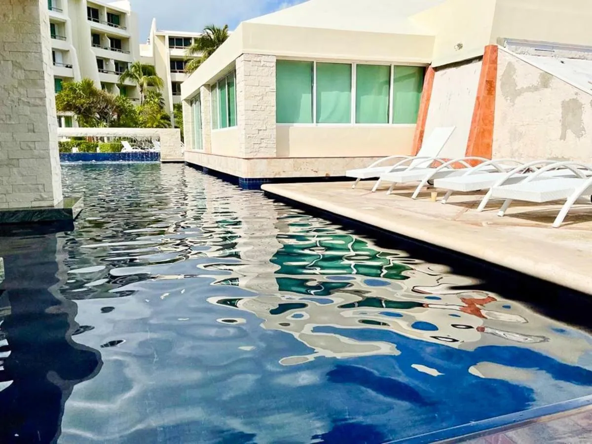 "Comfort and Sea View with Balcony"