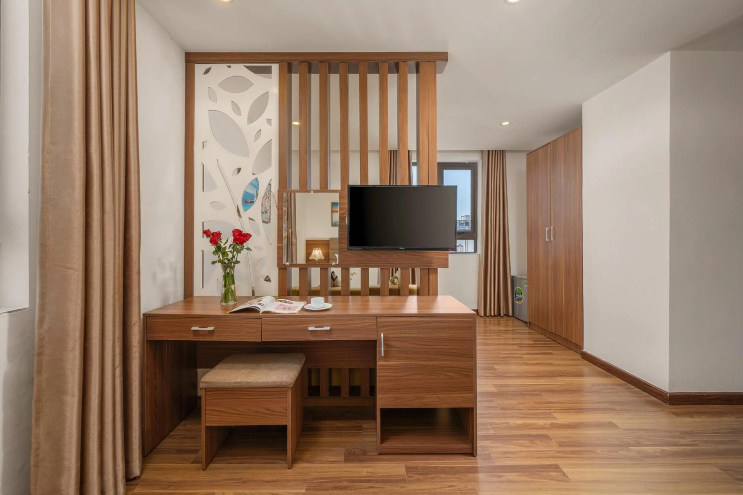 TV and multimedia in Platinum Orchid Hotel Danang