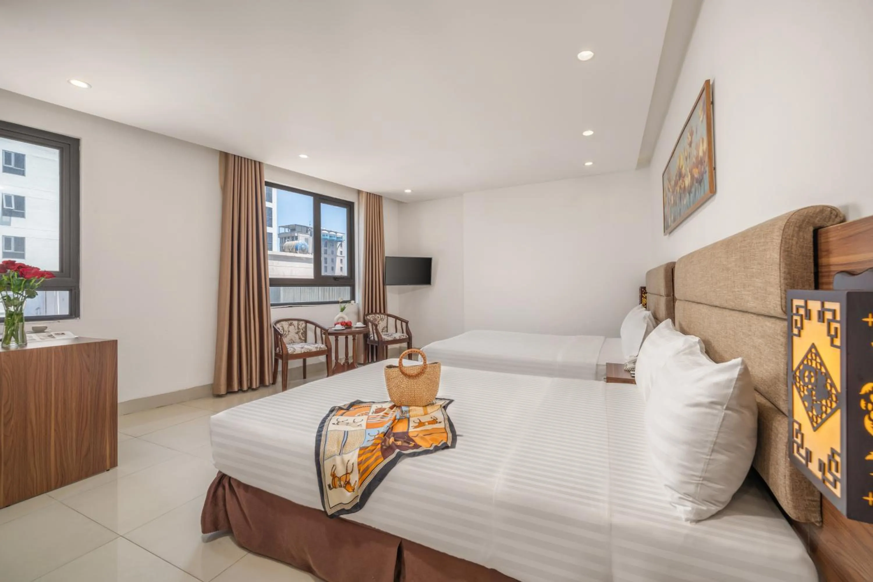 room service, Bed in Platinum Orchid Hotel Danang