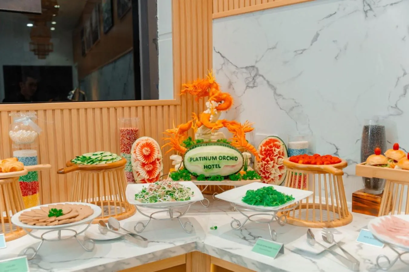 Restaurant/places to eat in Platinum Orchid Hotel Danang