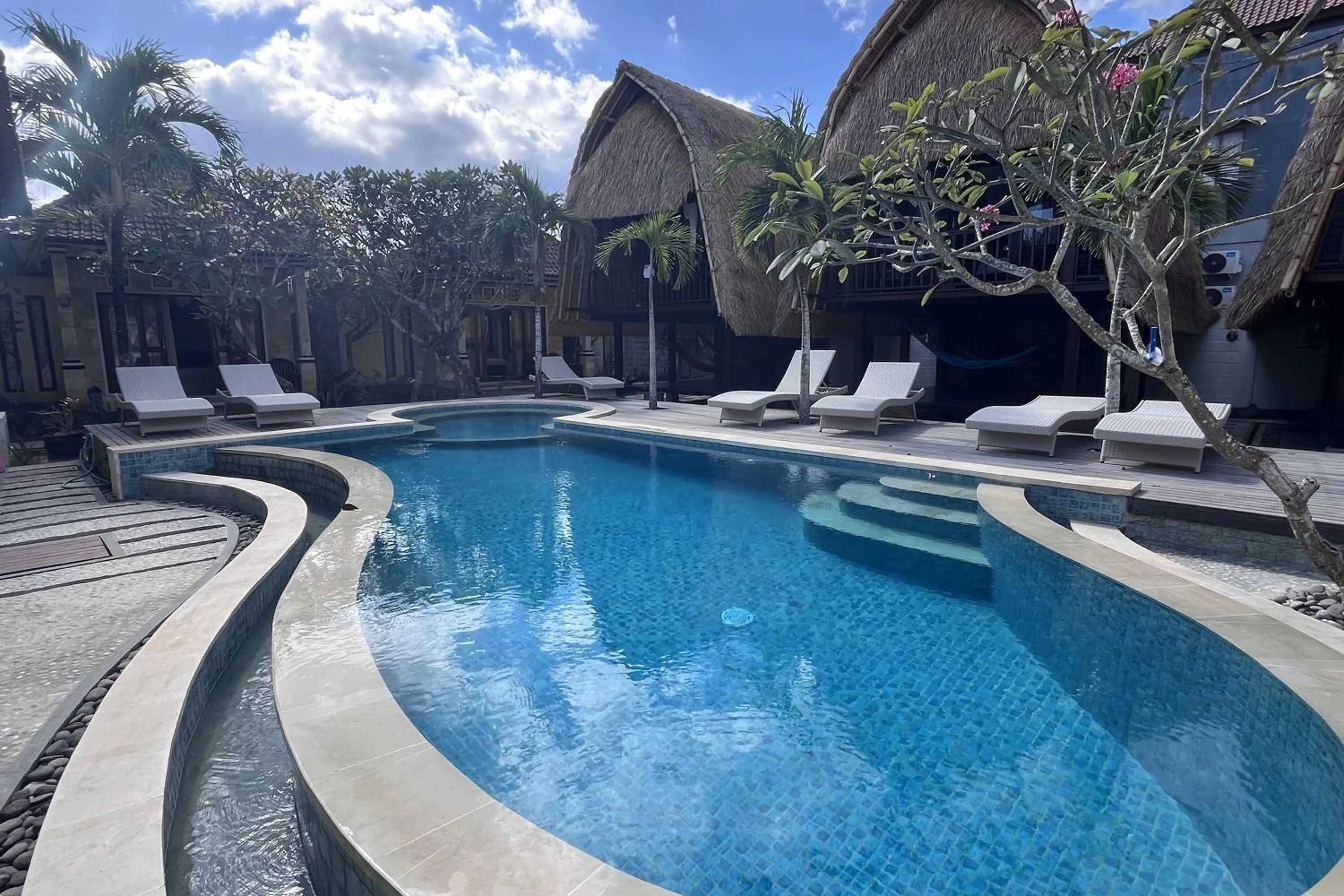 Swimming pool in Rama Garden Lembongan