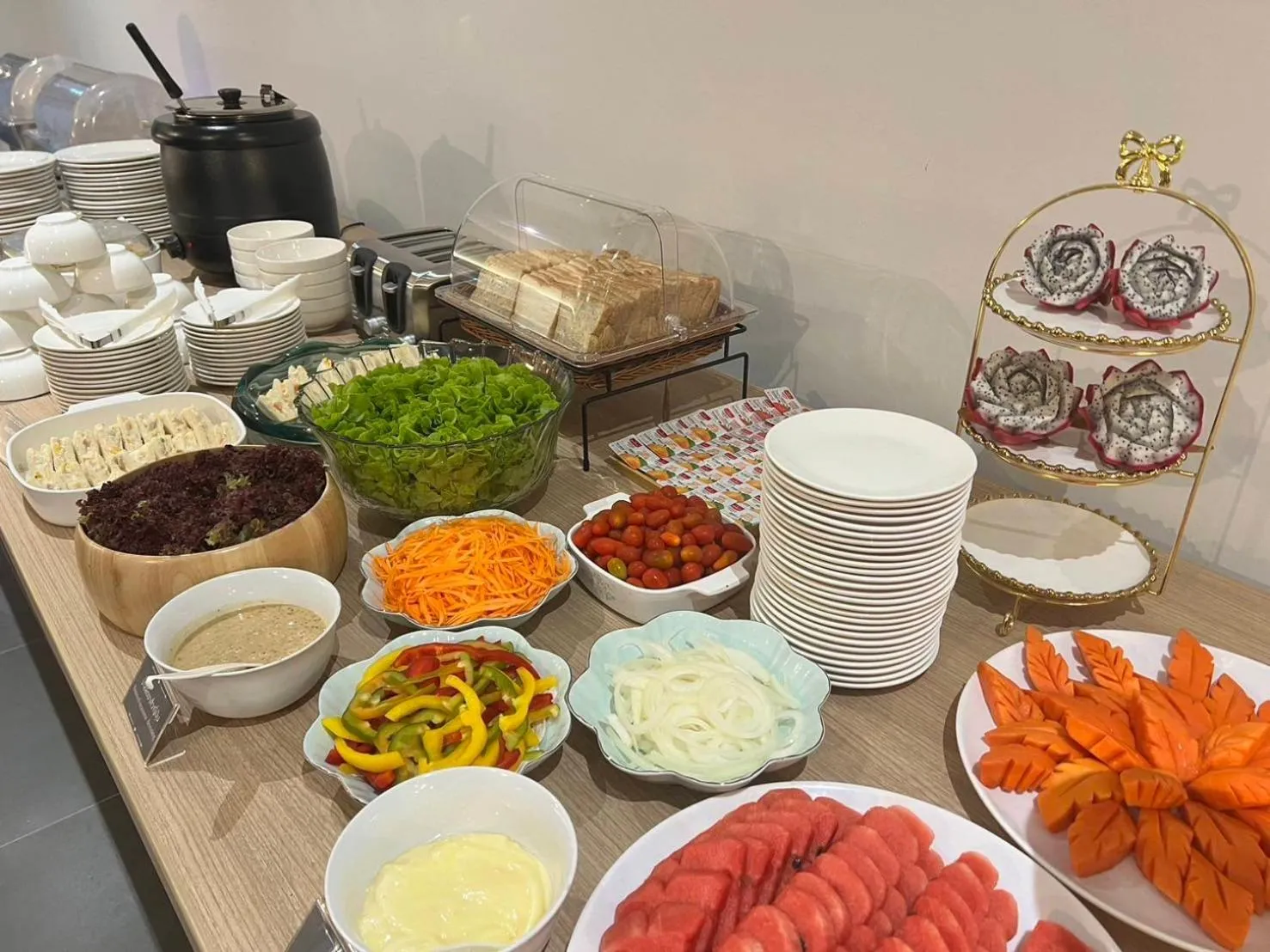 Food and drinks in 35 Bow Hotel