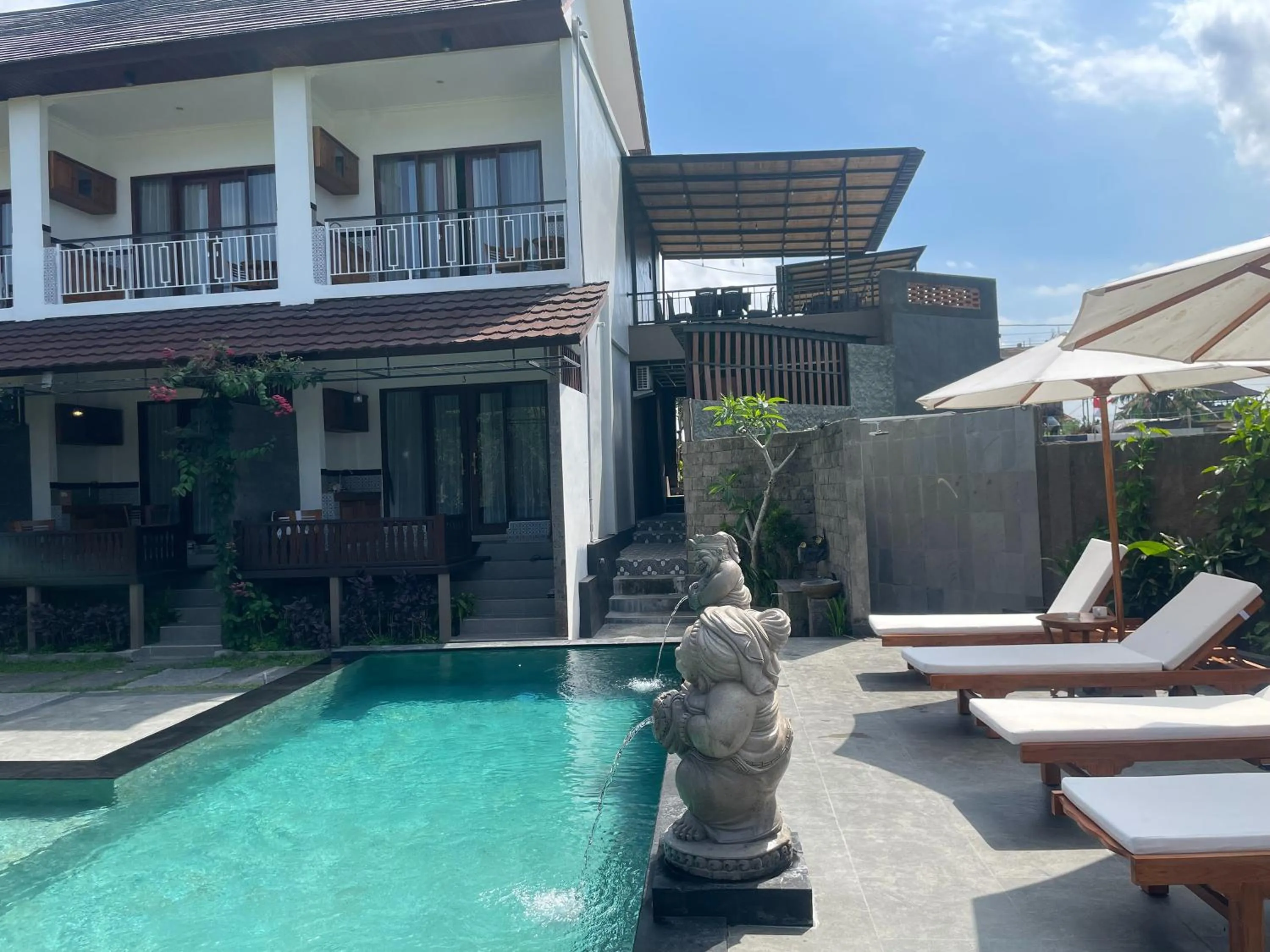 Property building in Nivaluma