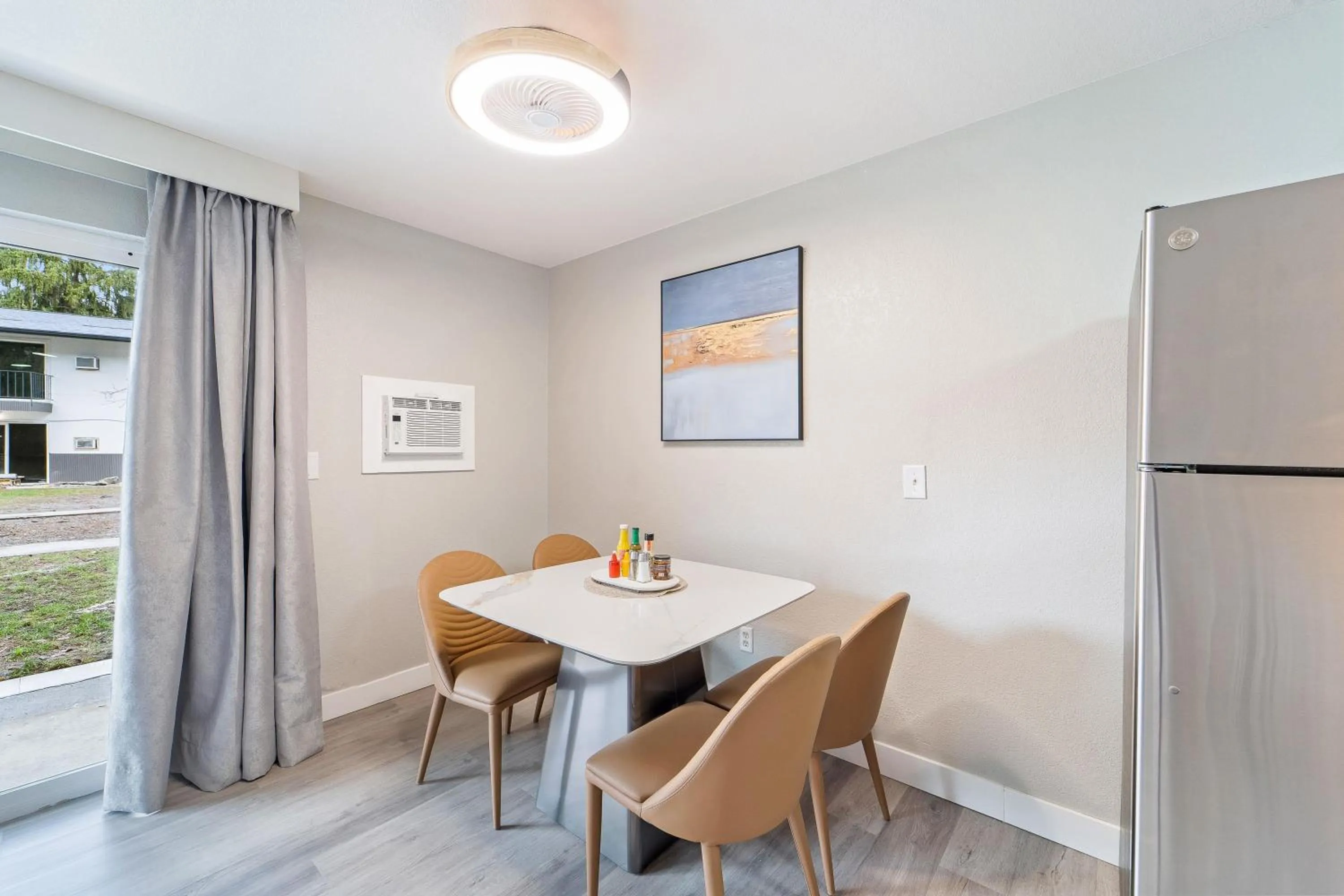 Photo of the whole room in Interurban Suites Hotel, a Dazzler Select by Wyndham