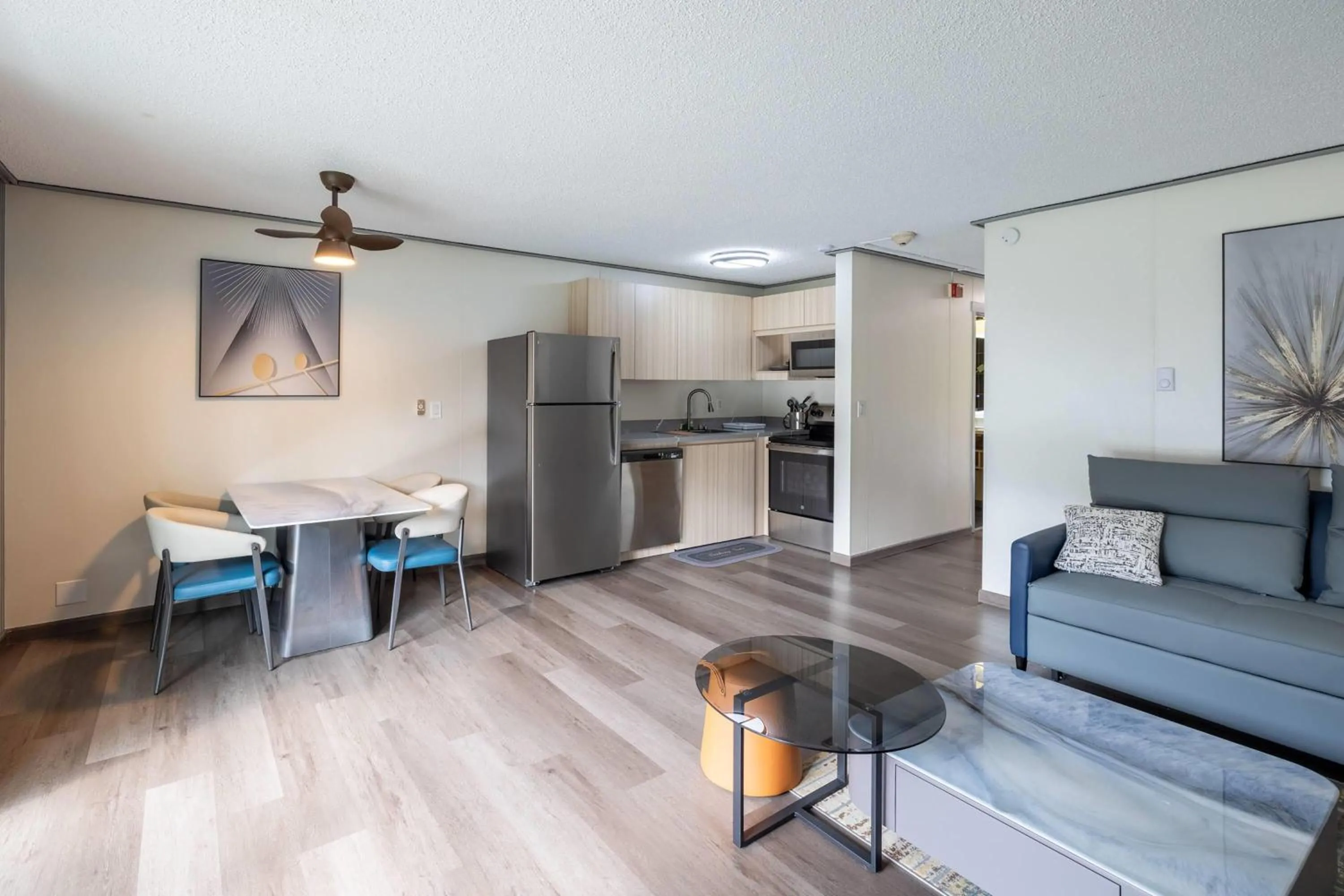 Photo of the whole room in Interurban Suites Hotel, a Dazzler Select by Wyndham