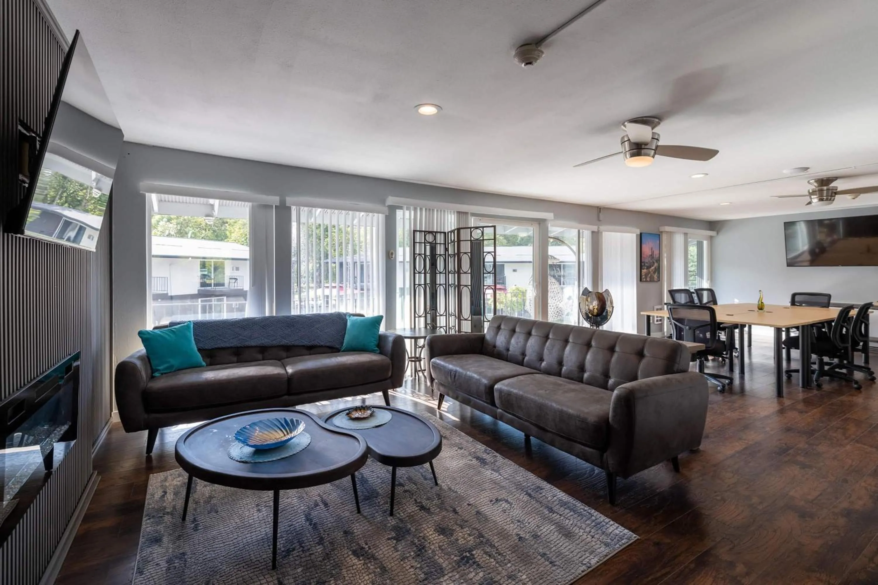 Photo of the whole room in Interurban Suites Hotel, a Dazzler Select by Wyndham