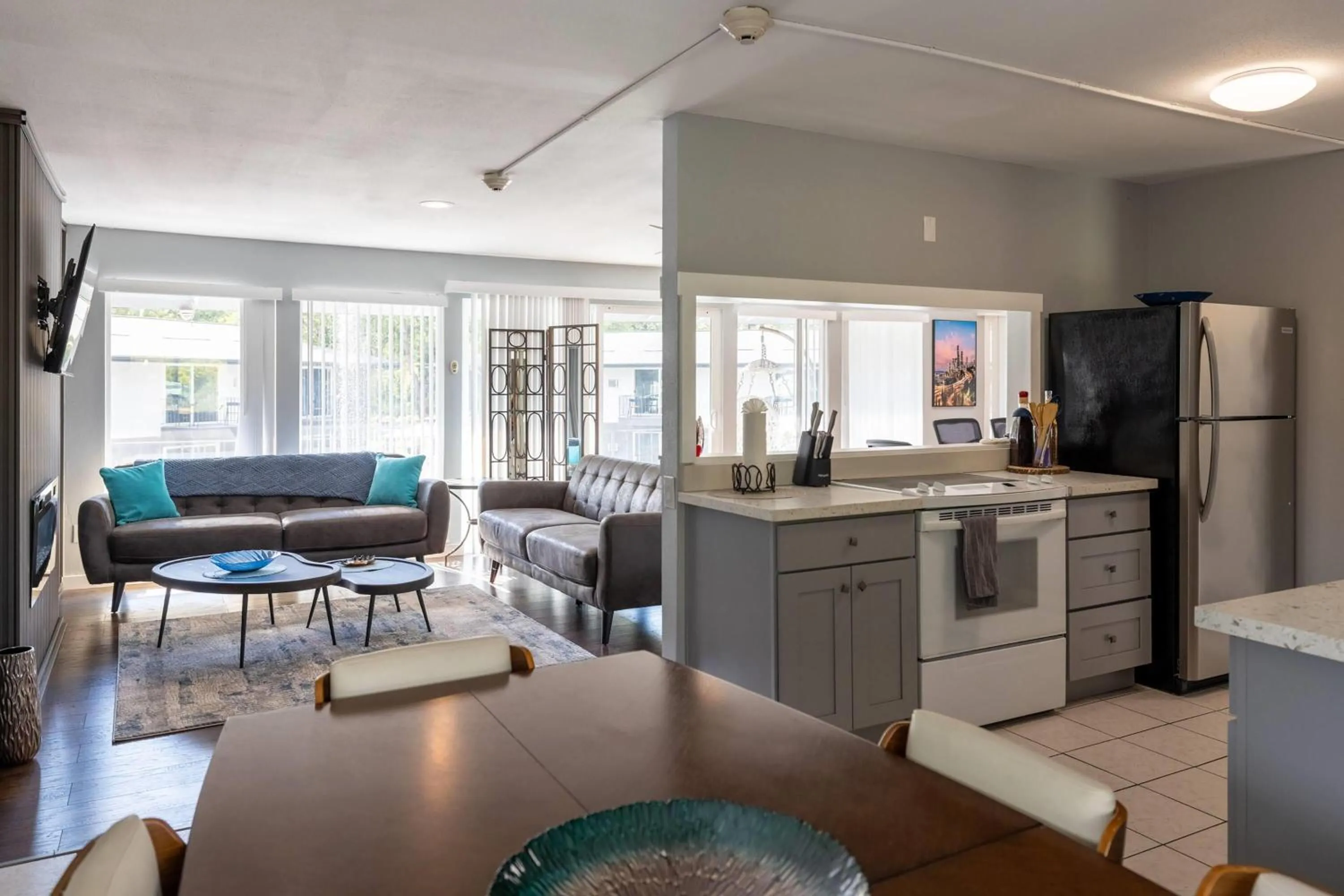 Photo of the whole room in Interurban Suites Hotel, a Dazzler Select by Wyndham