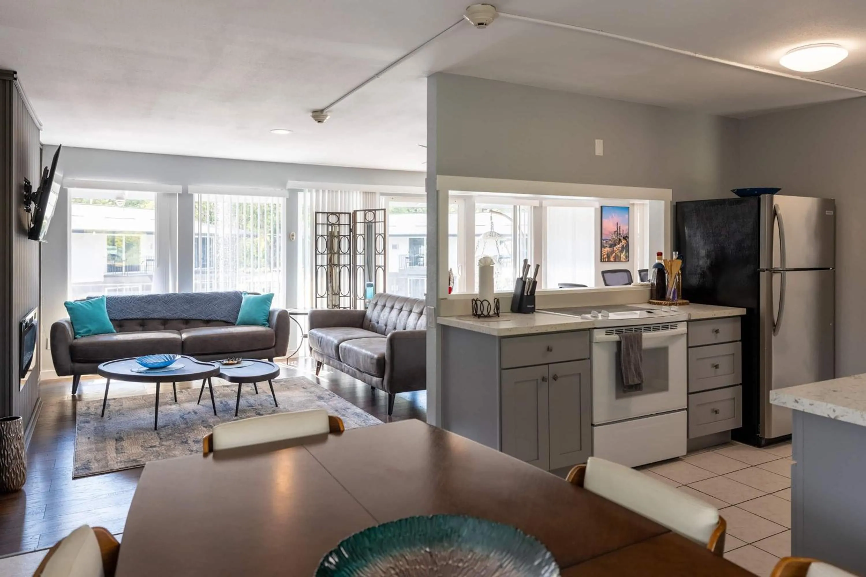 Photo of the whole room in Interurban Suites Hotel, a Dazzler Select by Wyndham