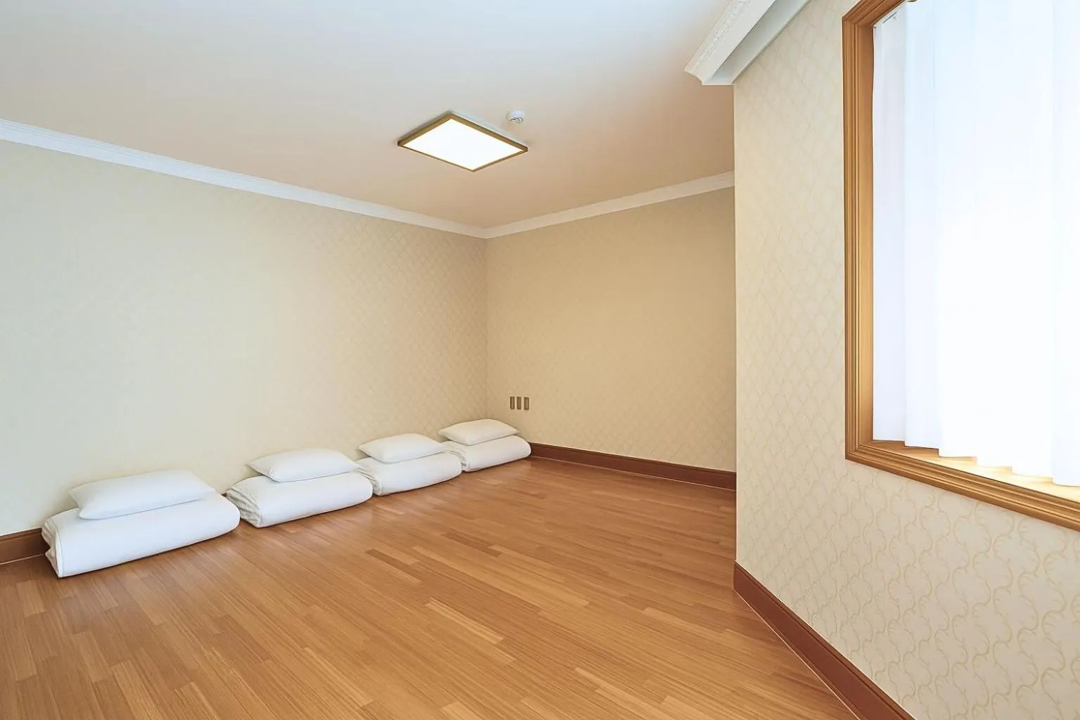 Balcony/Terrace, Bed in Le comte bleu