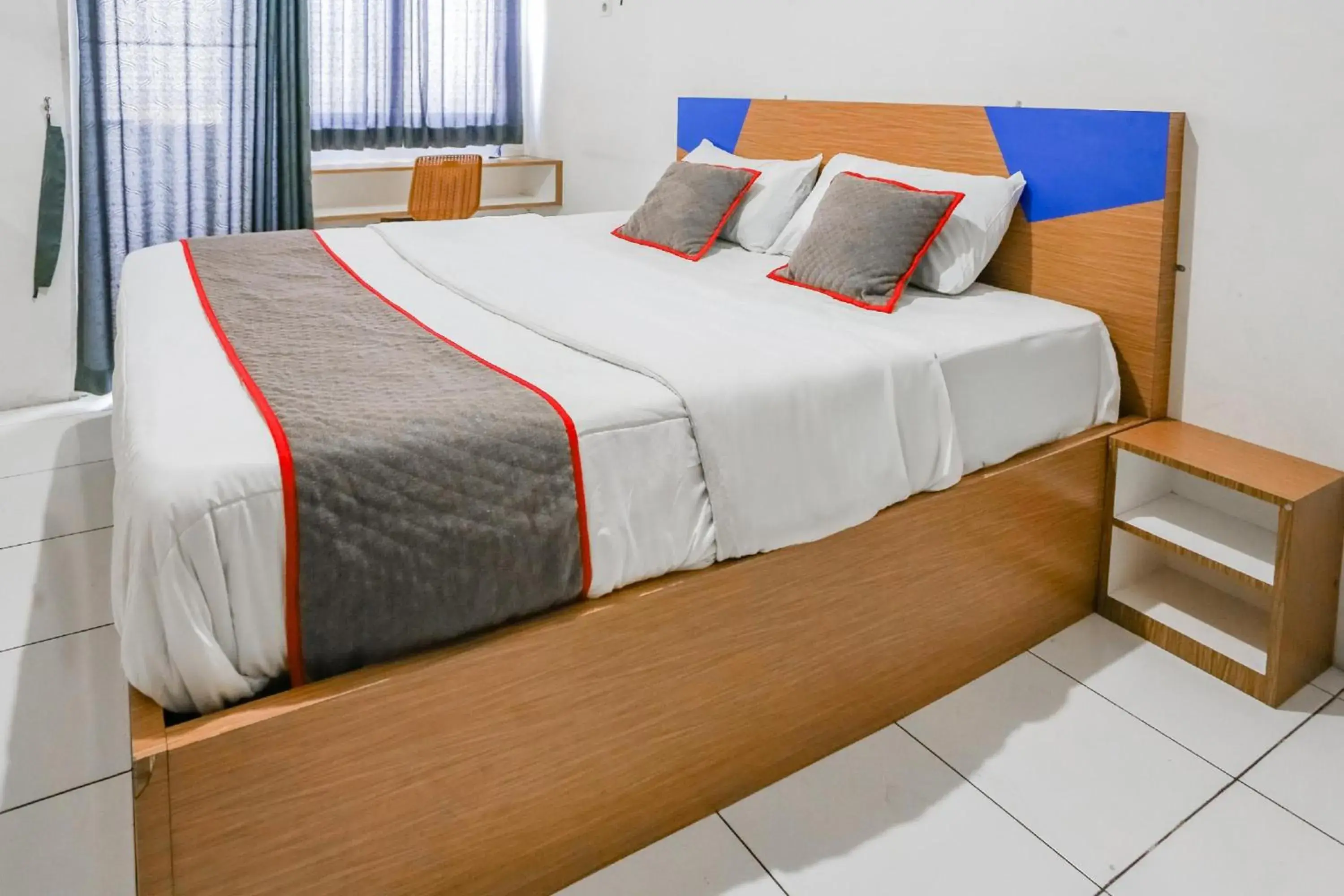 Deluxe Double Room in Hotel O Tower Mahakam serviced apartment Riverview Jababeka Deluxe Double Room in Hotel O Tower Mahakam serviced apartment Riverview Jababeka