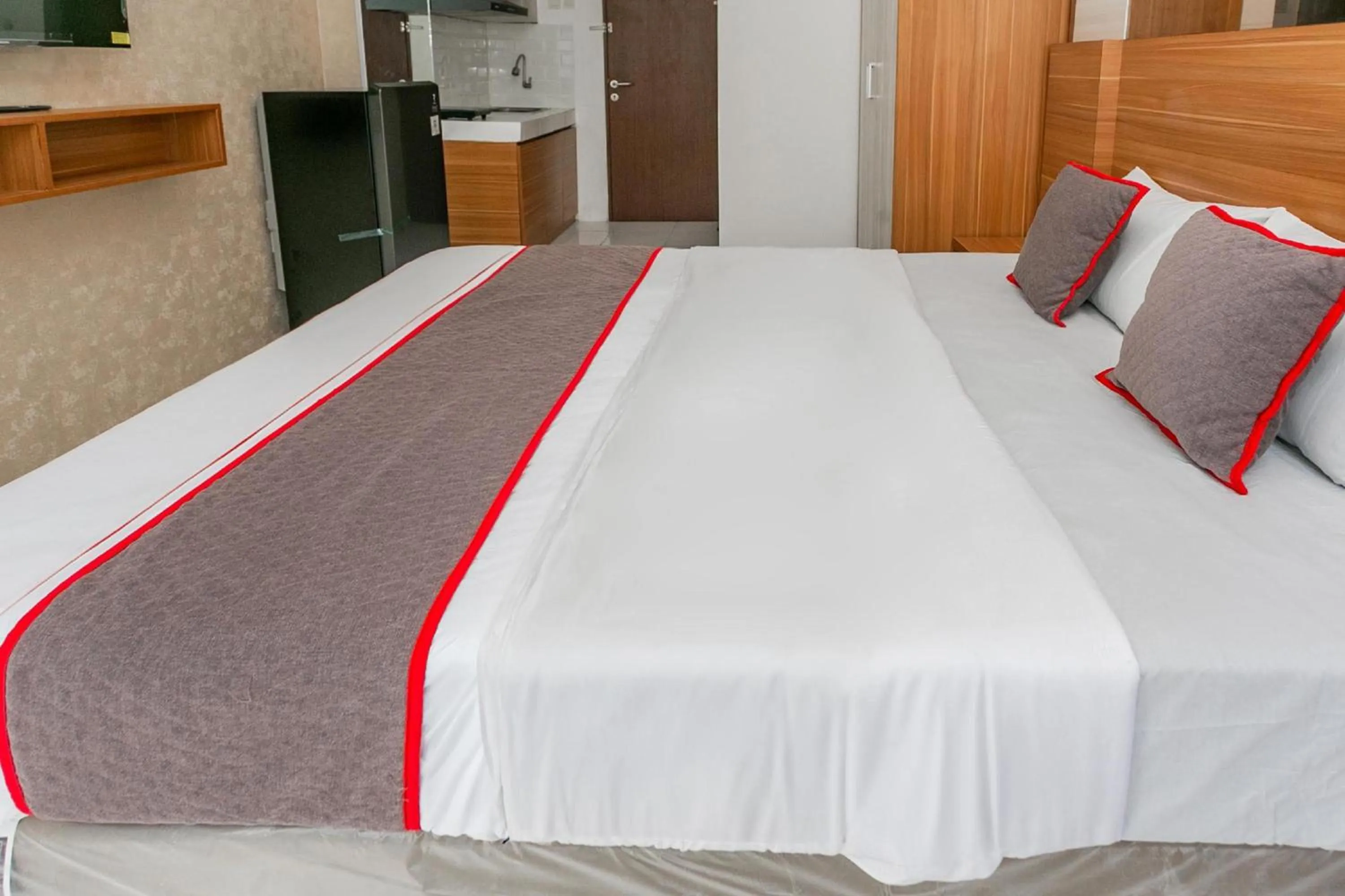 Bedroom, Bed in Hotel O Tower Mahakam serviced apartment Riverview Jababeka