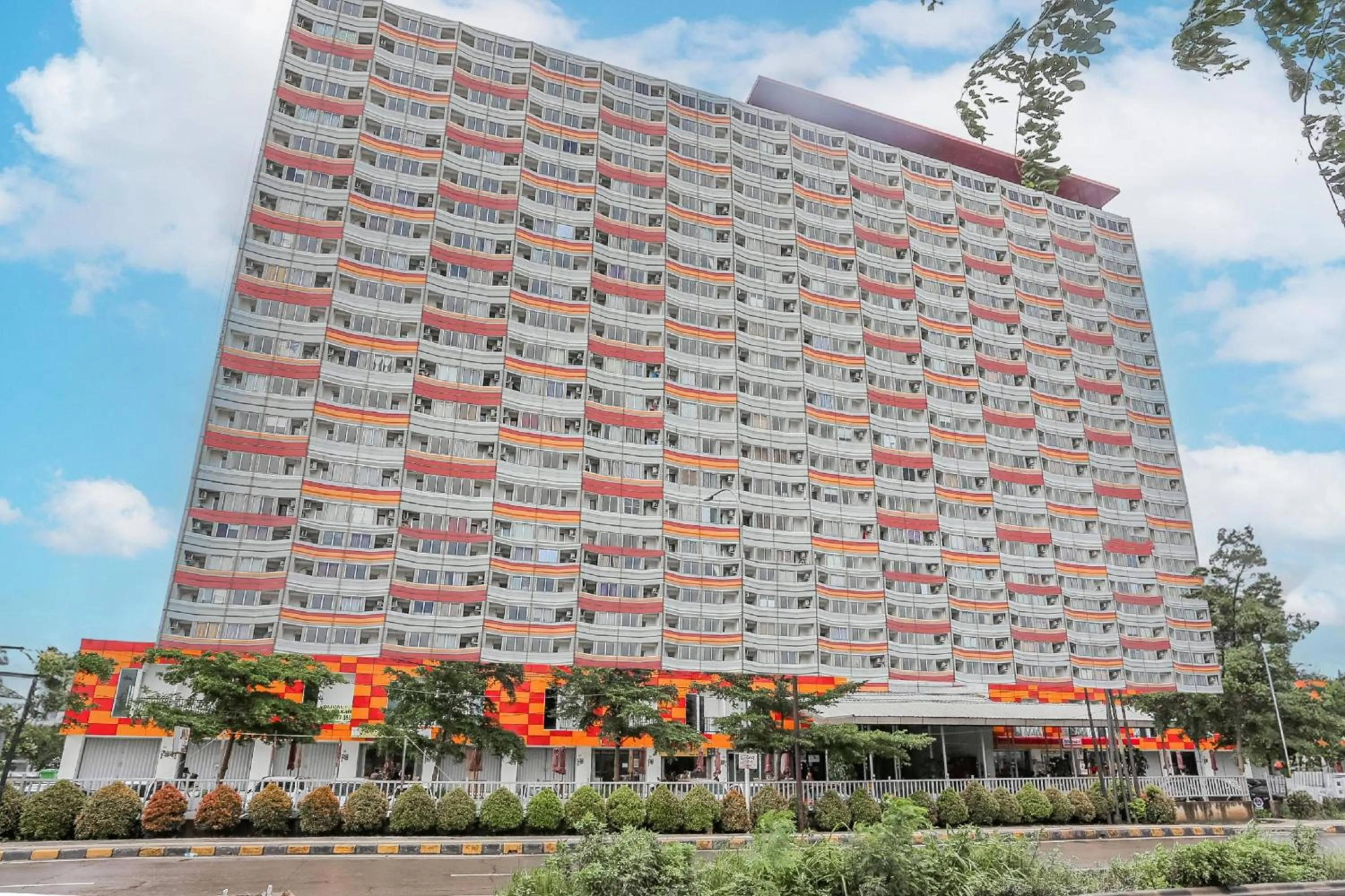 Hotel O Tower Mahakam serviced apartment Riverview Jababeka