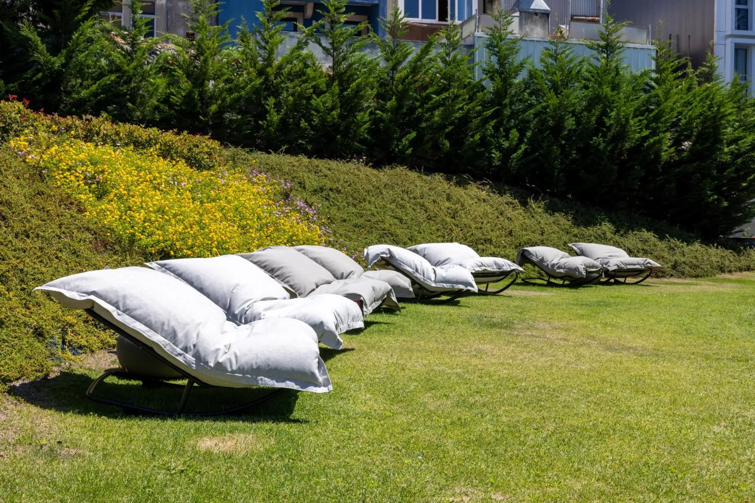 Garden in Cenica Porto Hotel, Curio Collection By Hilton