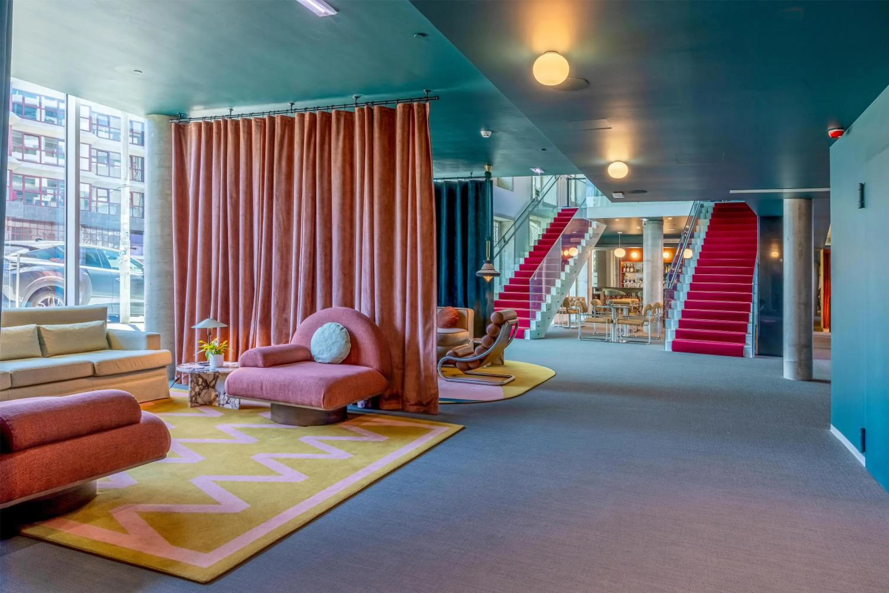 Lobby or reception in Cenica Porto Hotel, Curio Collection By Hilton