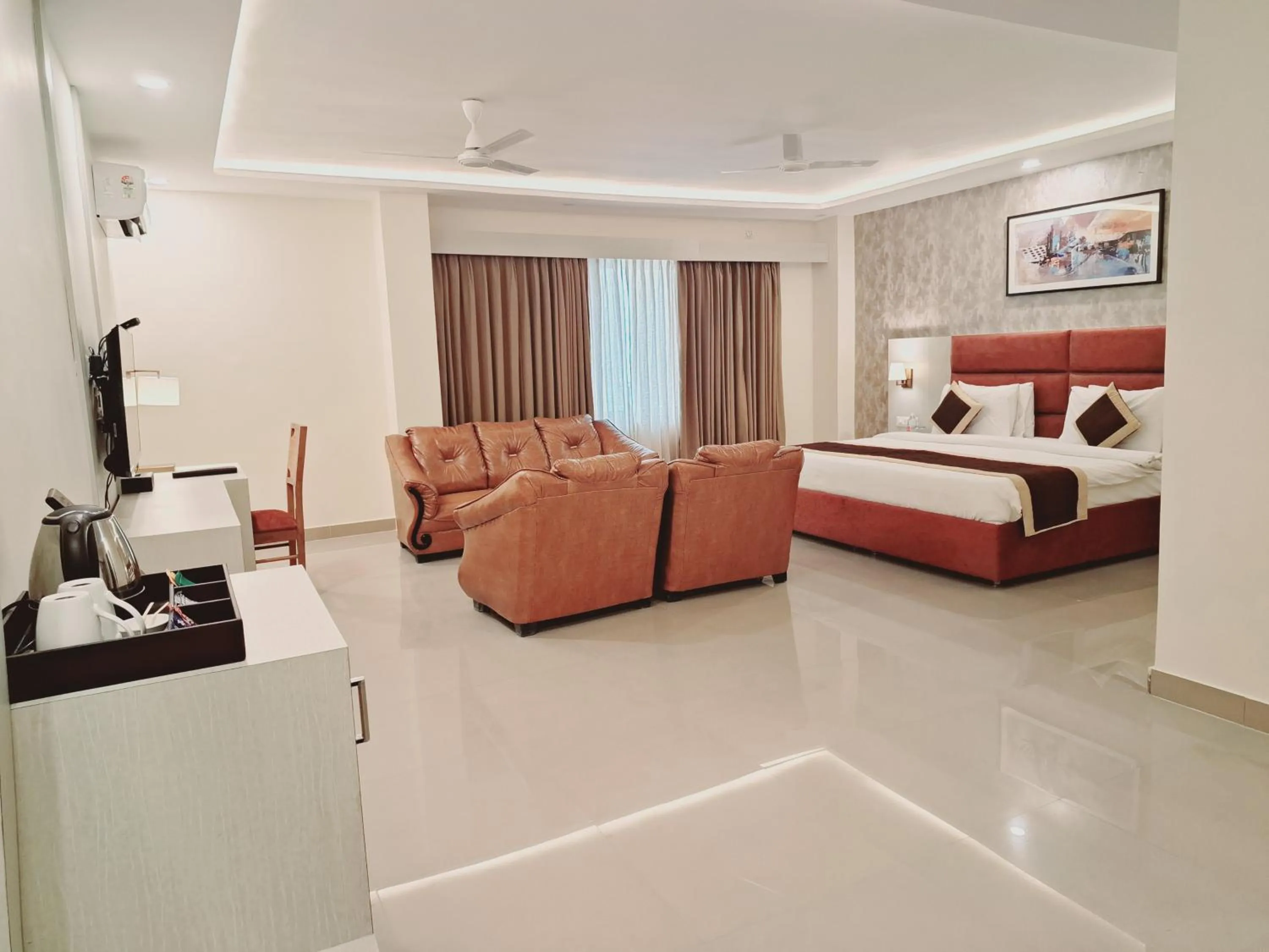 Bedroom, Bed in The Fern Residency, Bodhgaya, Series by Marriott