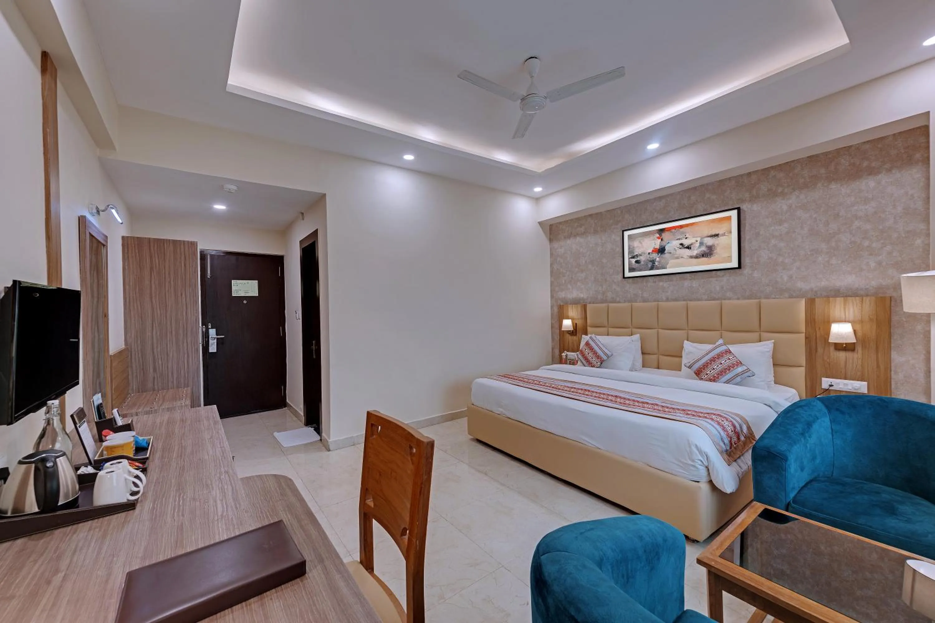 Bedroom, Bed in The Fern Residency, Bodhgaya, Series by Marriott