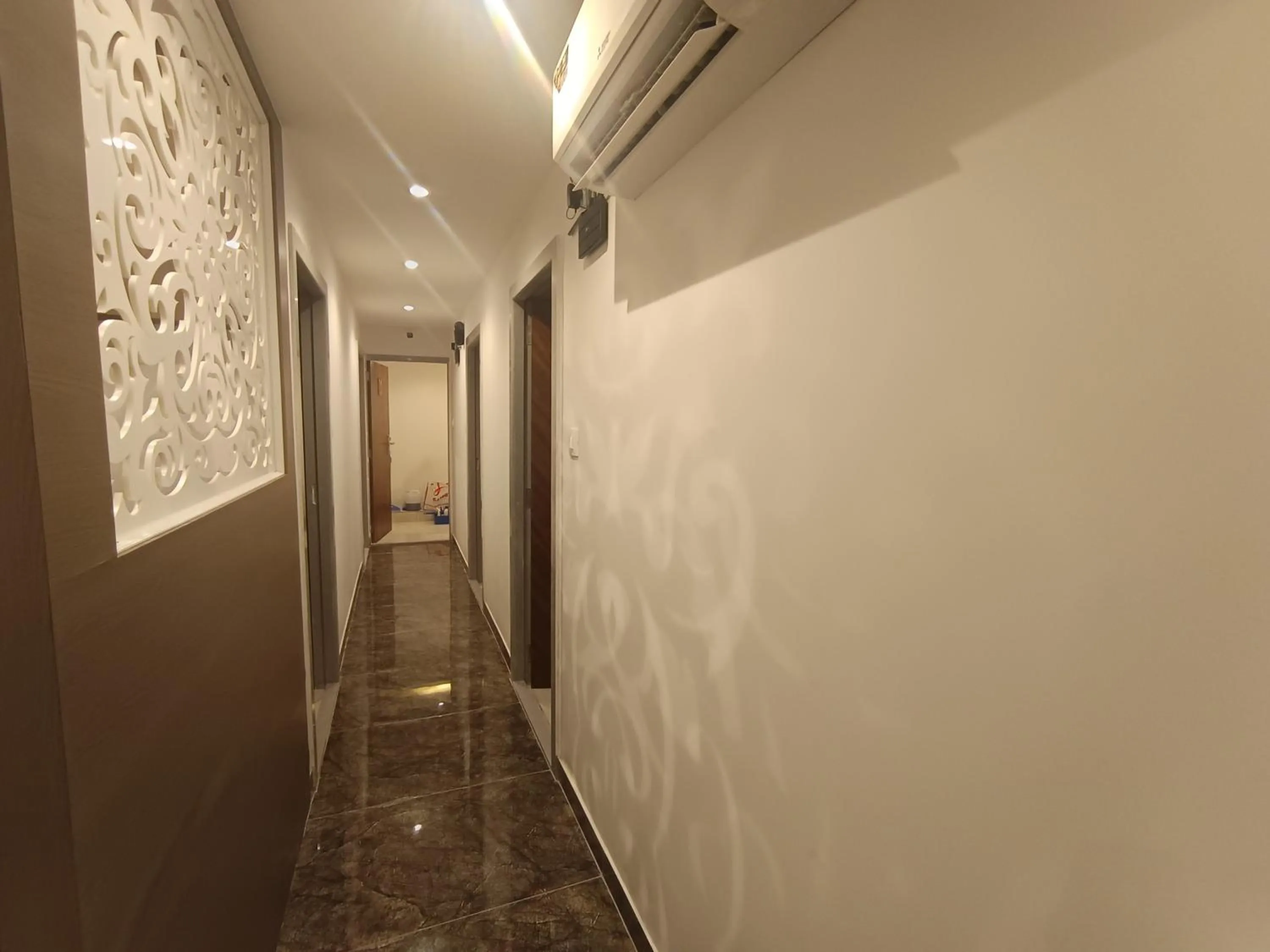 Lobby or reception in Hotel MetroMax Andheri