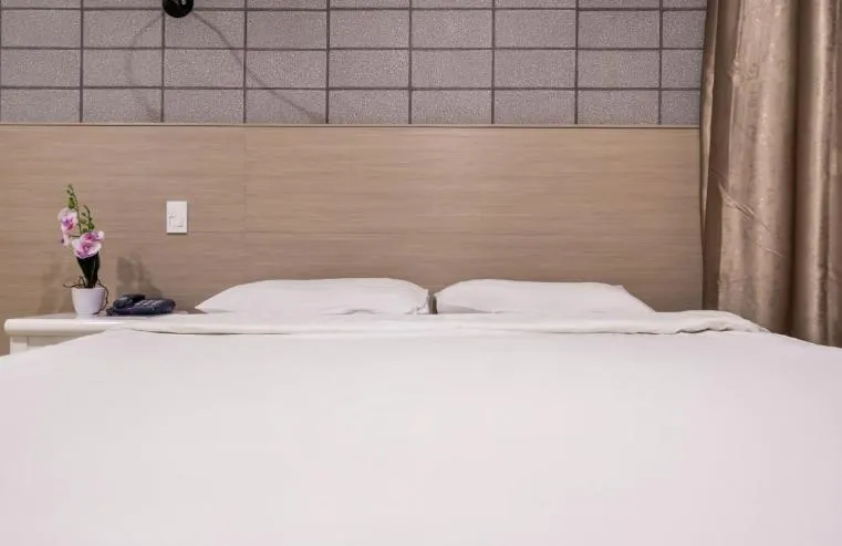 Bed in Apple Hotel