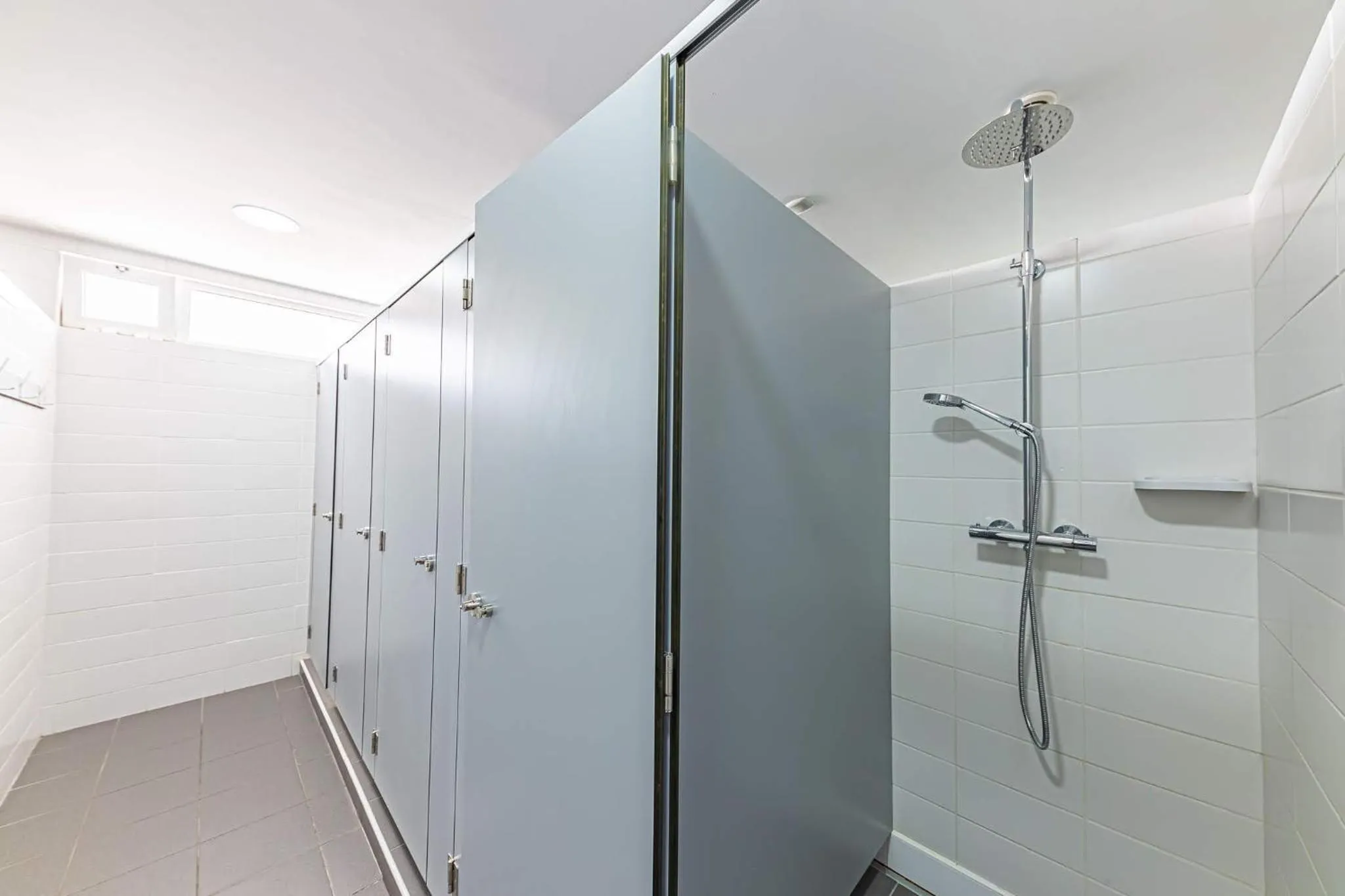 Shower in HI Viseu - Pousada de Juventude