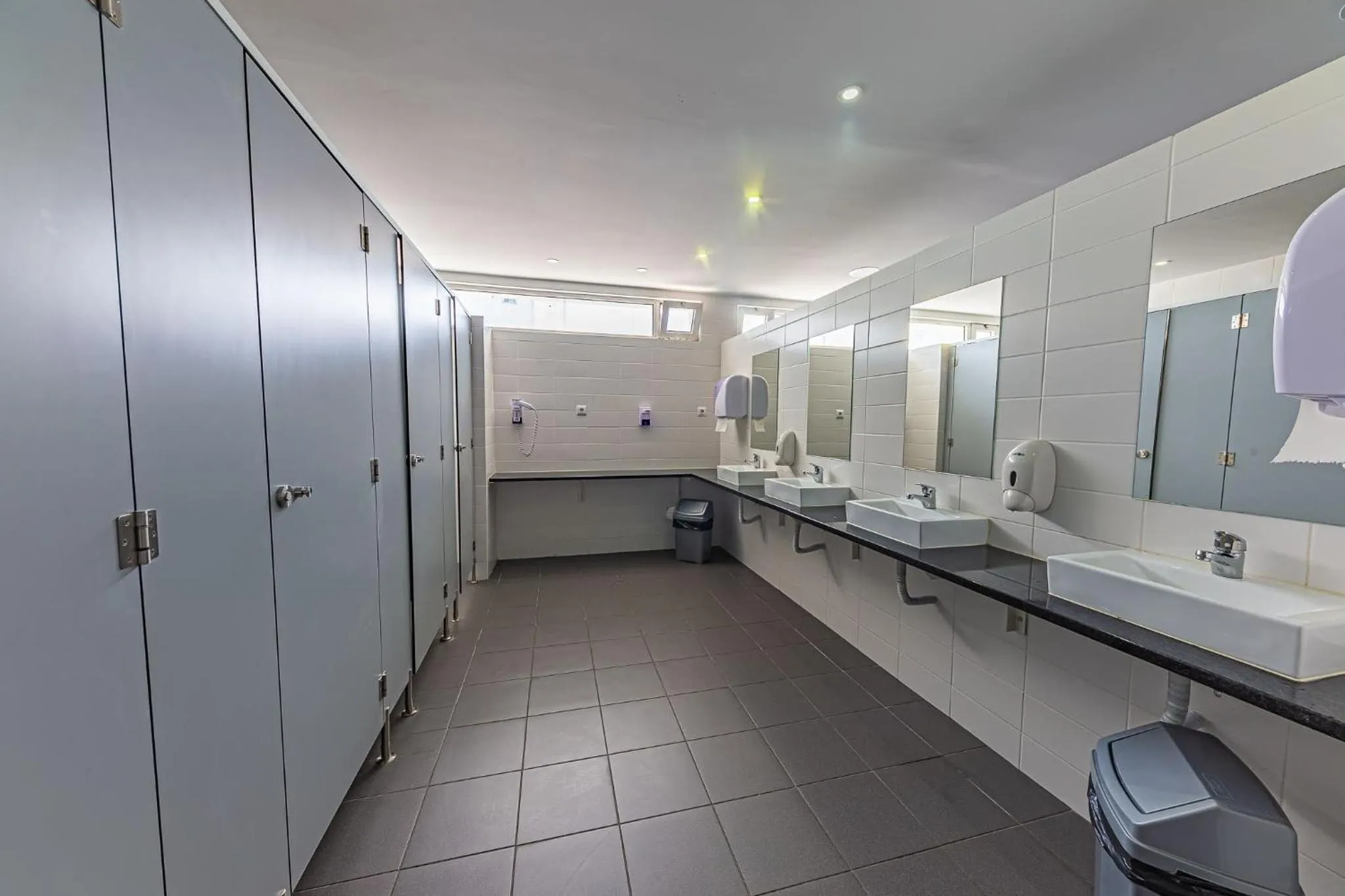 Toilet in HI Viseu - Pousada de Juventude