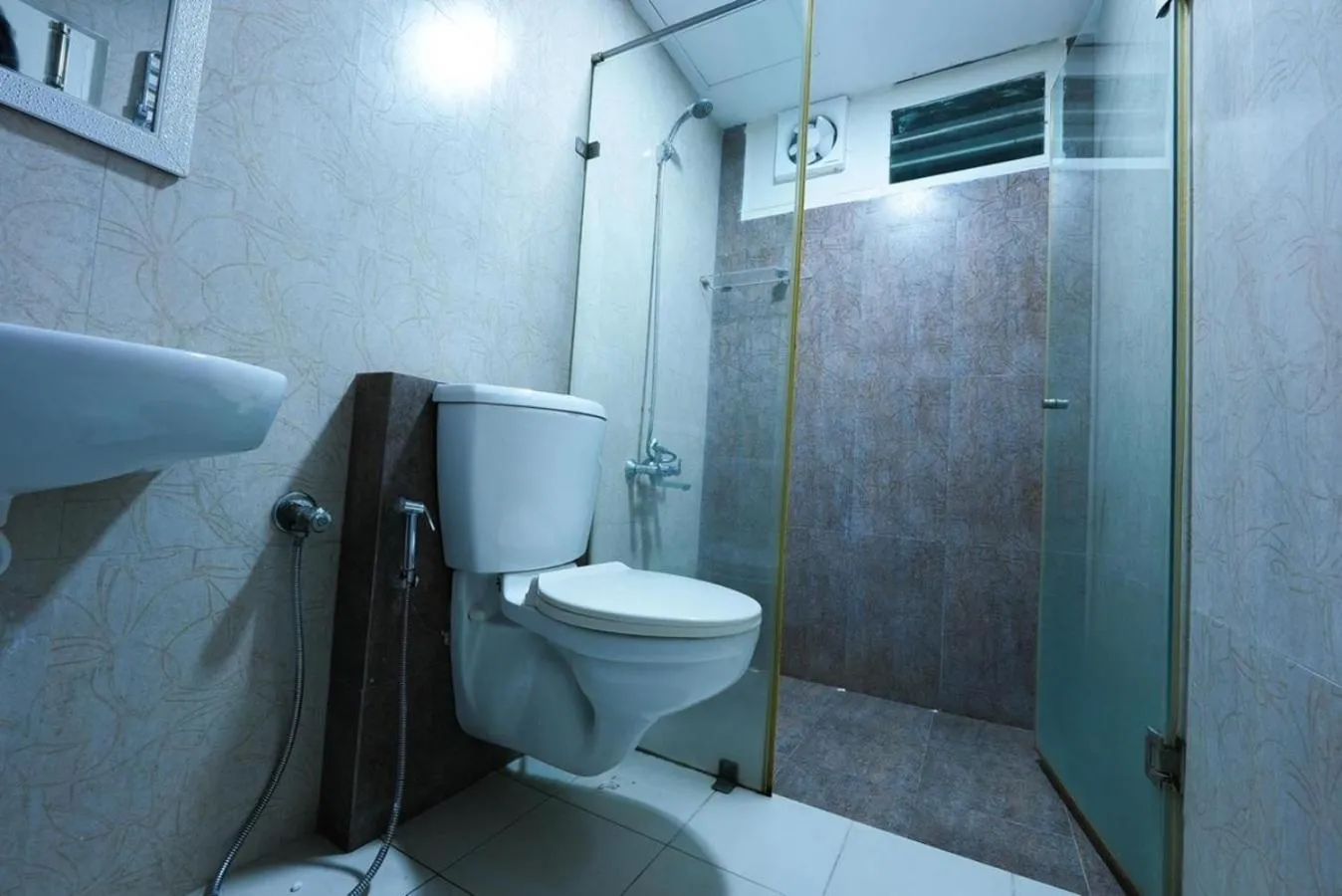 Bathroom in Madras Inn Nungambakam