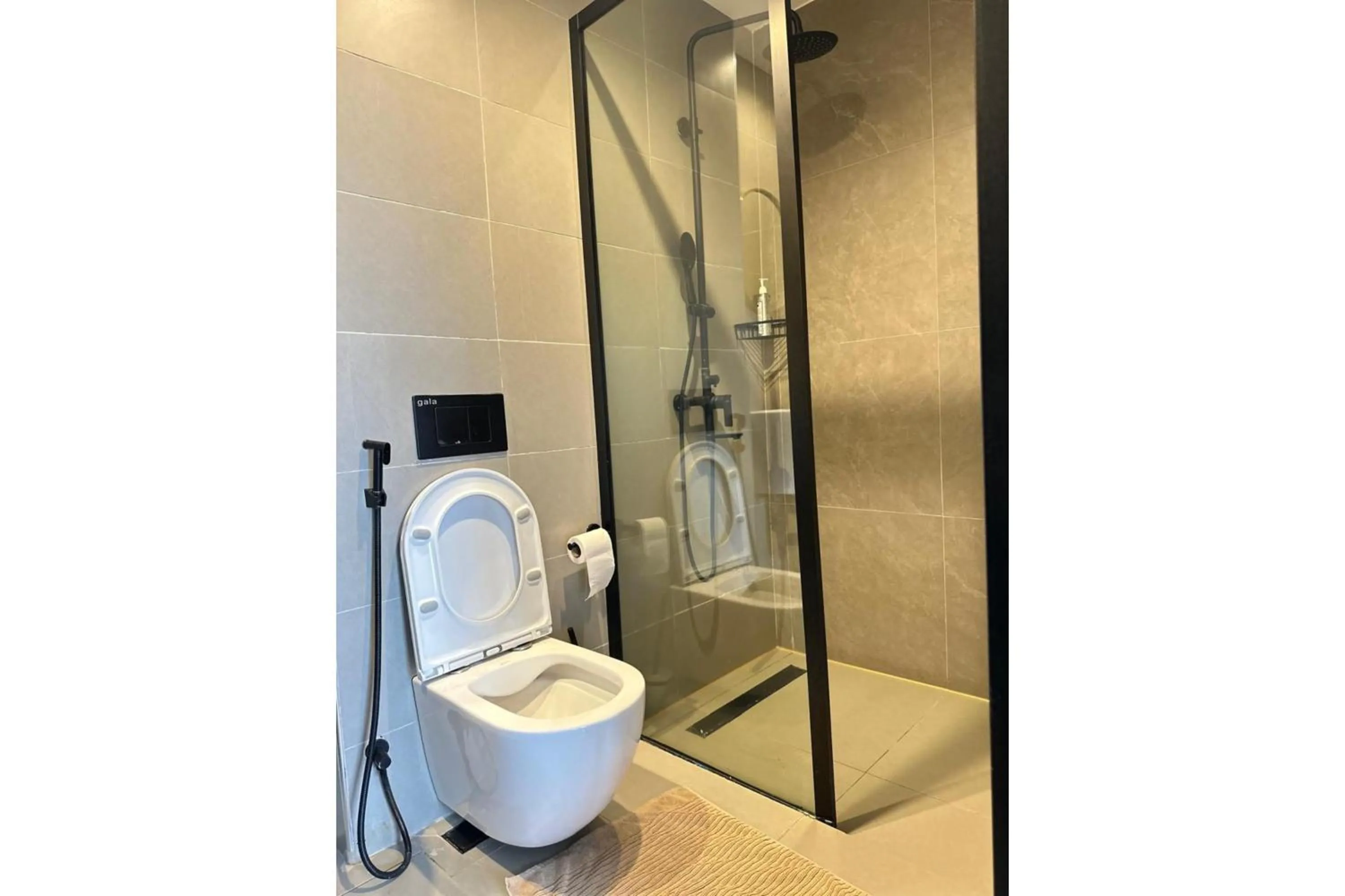 Shower in Escada Serviced Apartments