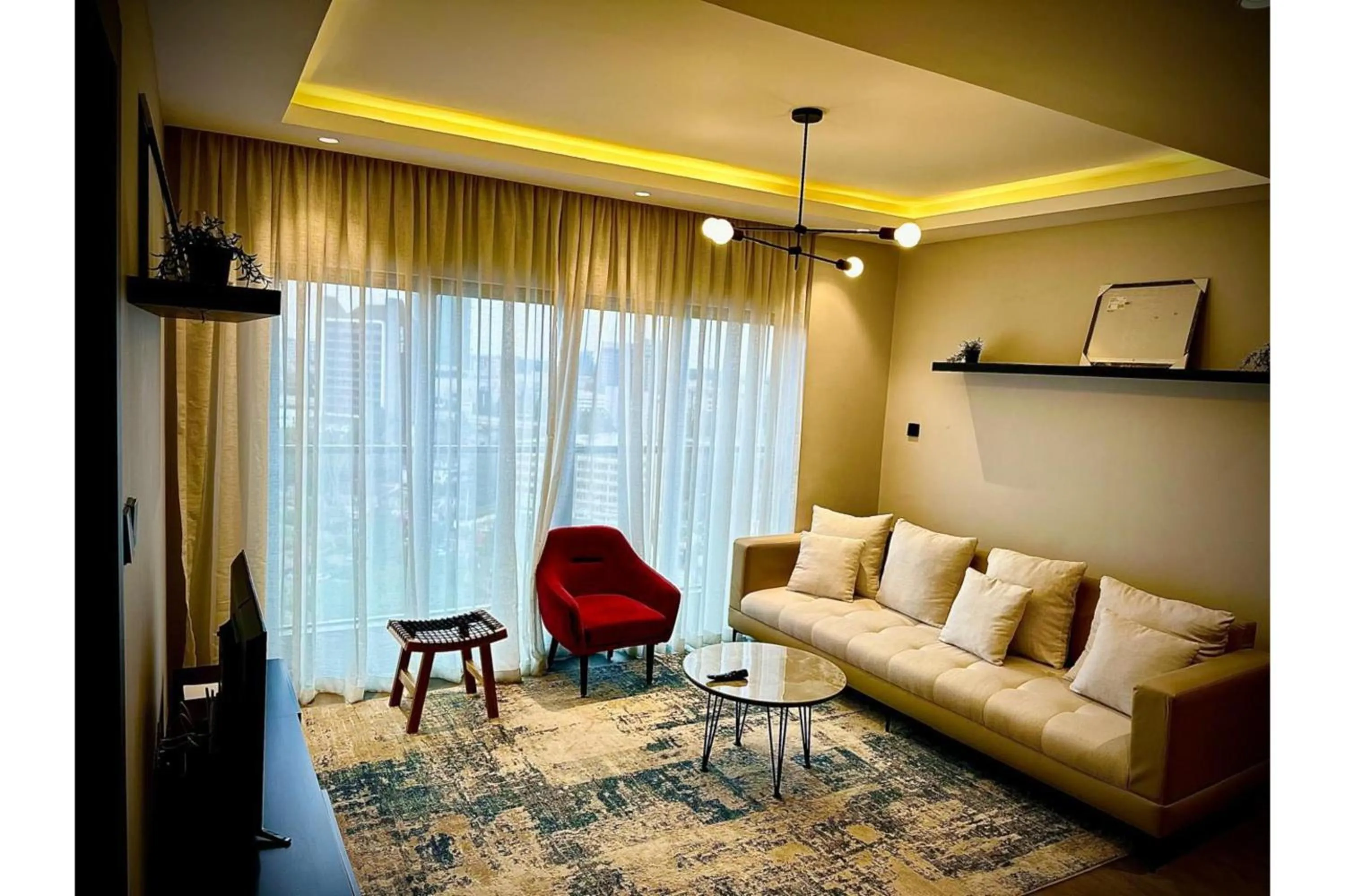 TV and multimedia in Escada Serviced Apartments