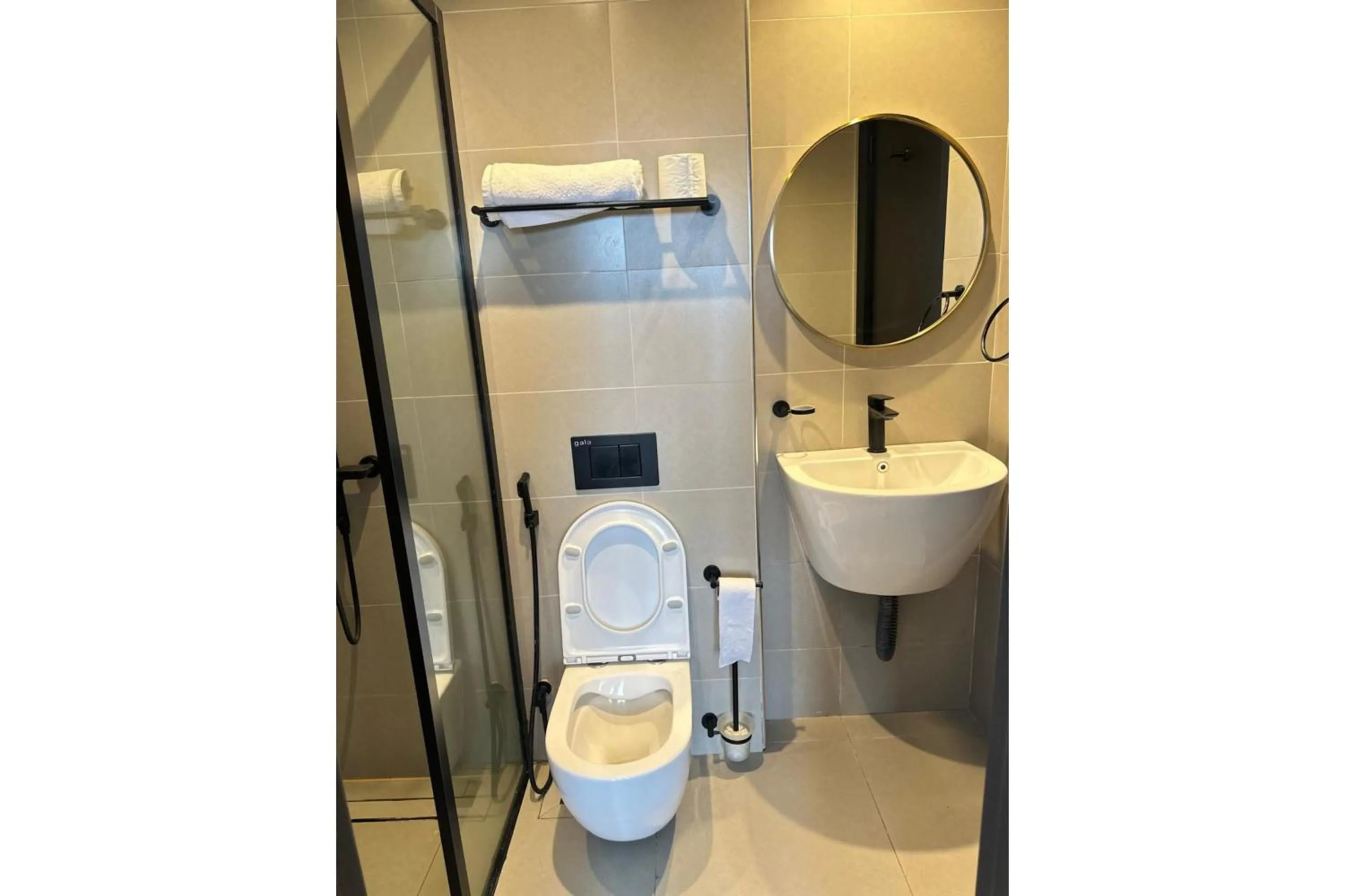 Shower in Escada Serviced Apartments