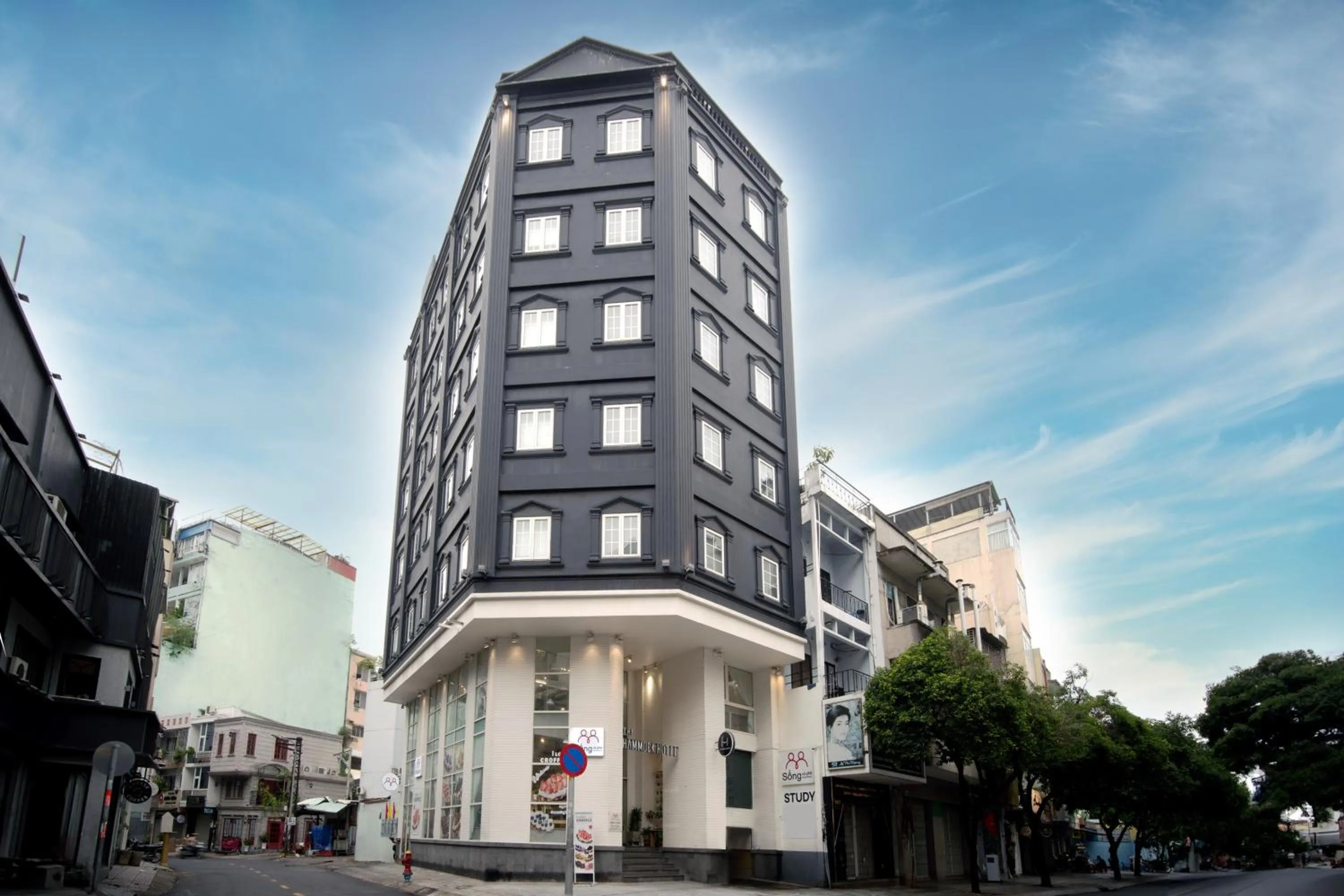 Property building in The Hammock Hotel Ben Thanh