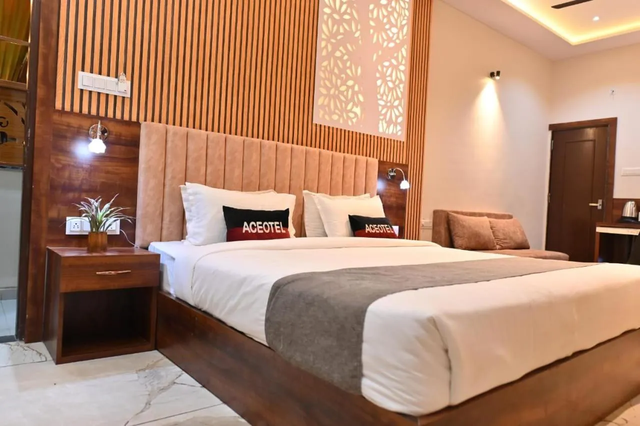 Bed in The Apple Tree Hotel