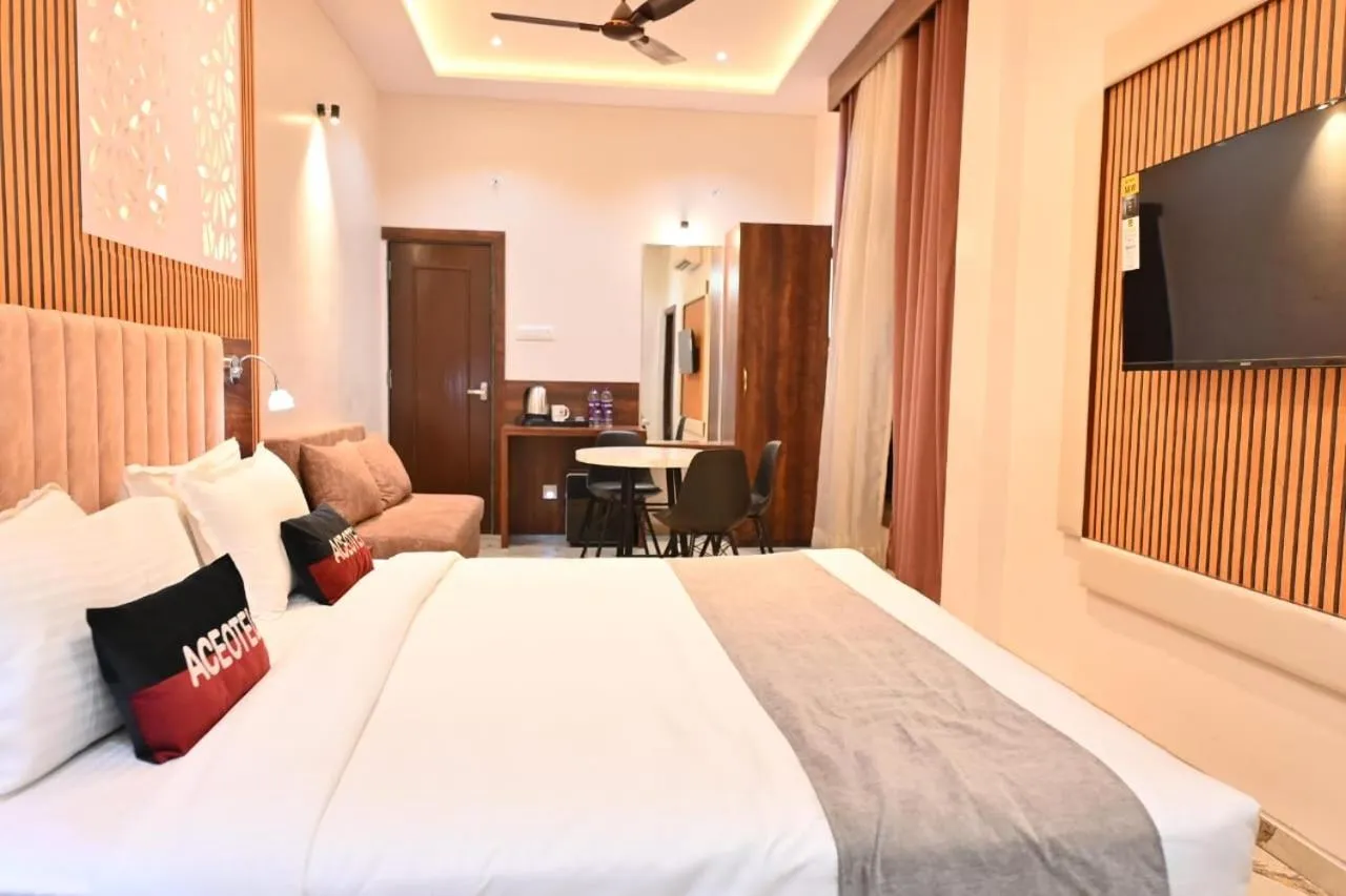 Bed in The Apple Tree Hotel