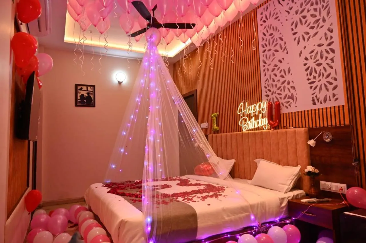 Bed in The Apple Tree Hotel