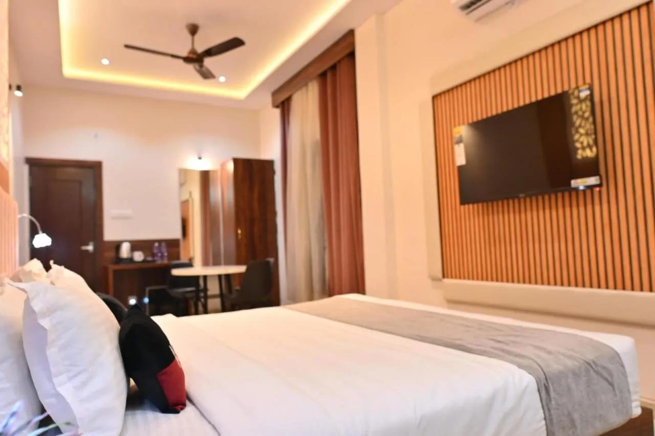 Bed in The Apple Tree Hotel