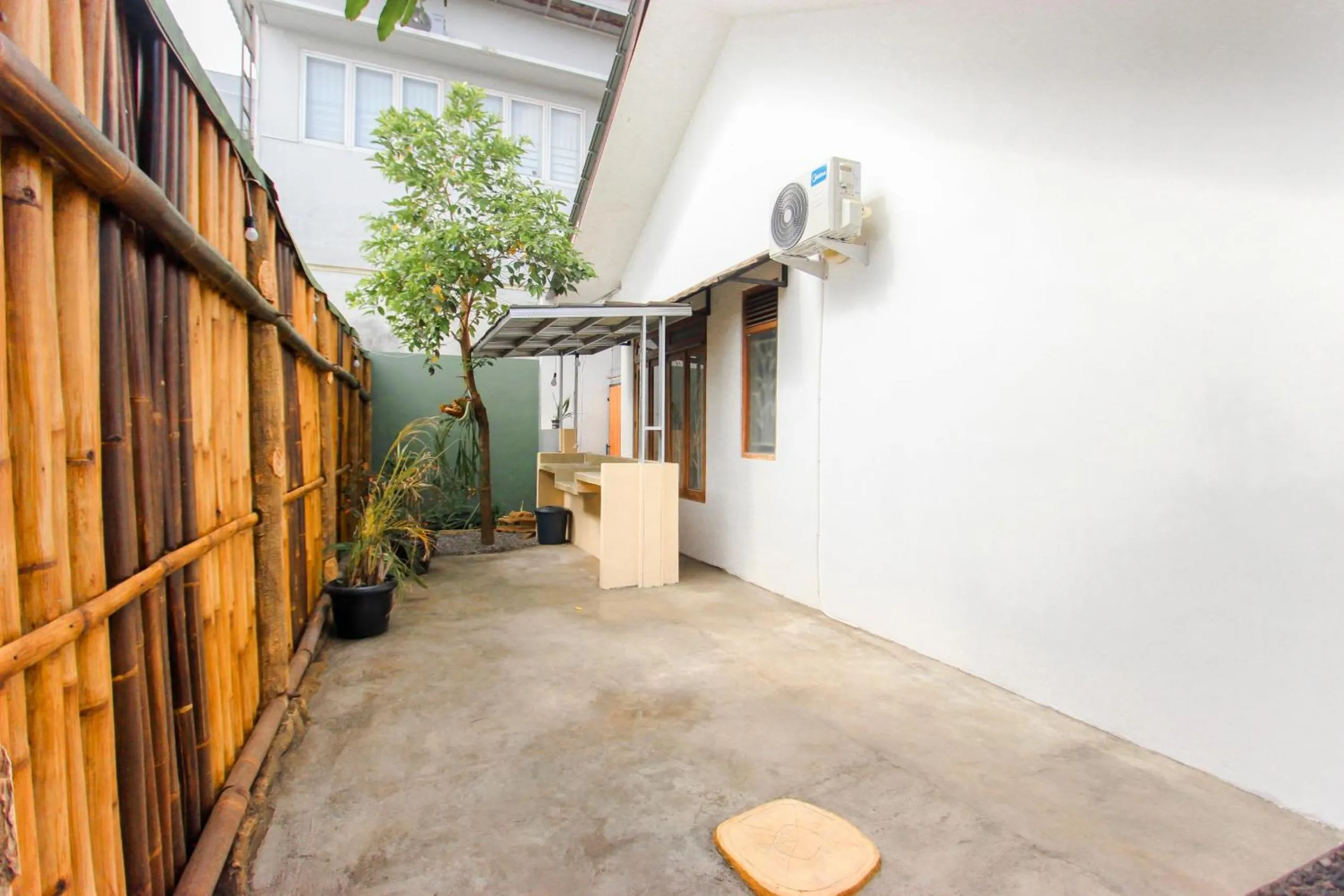 Patio in Villa D'Maguwo Suites