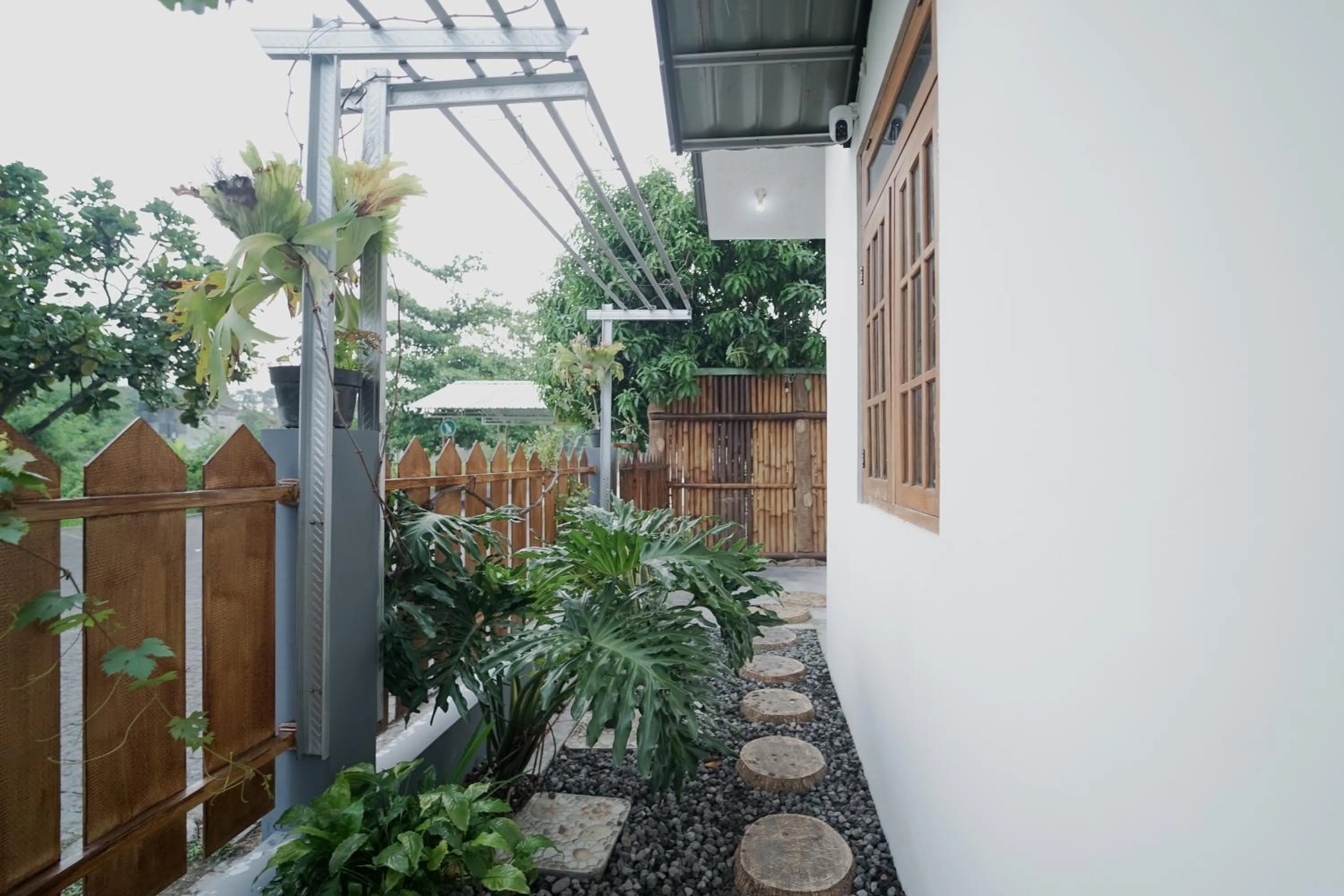 Day in Villa D'Maguwo Suites