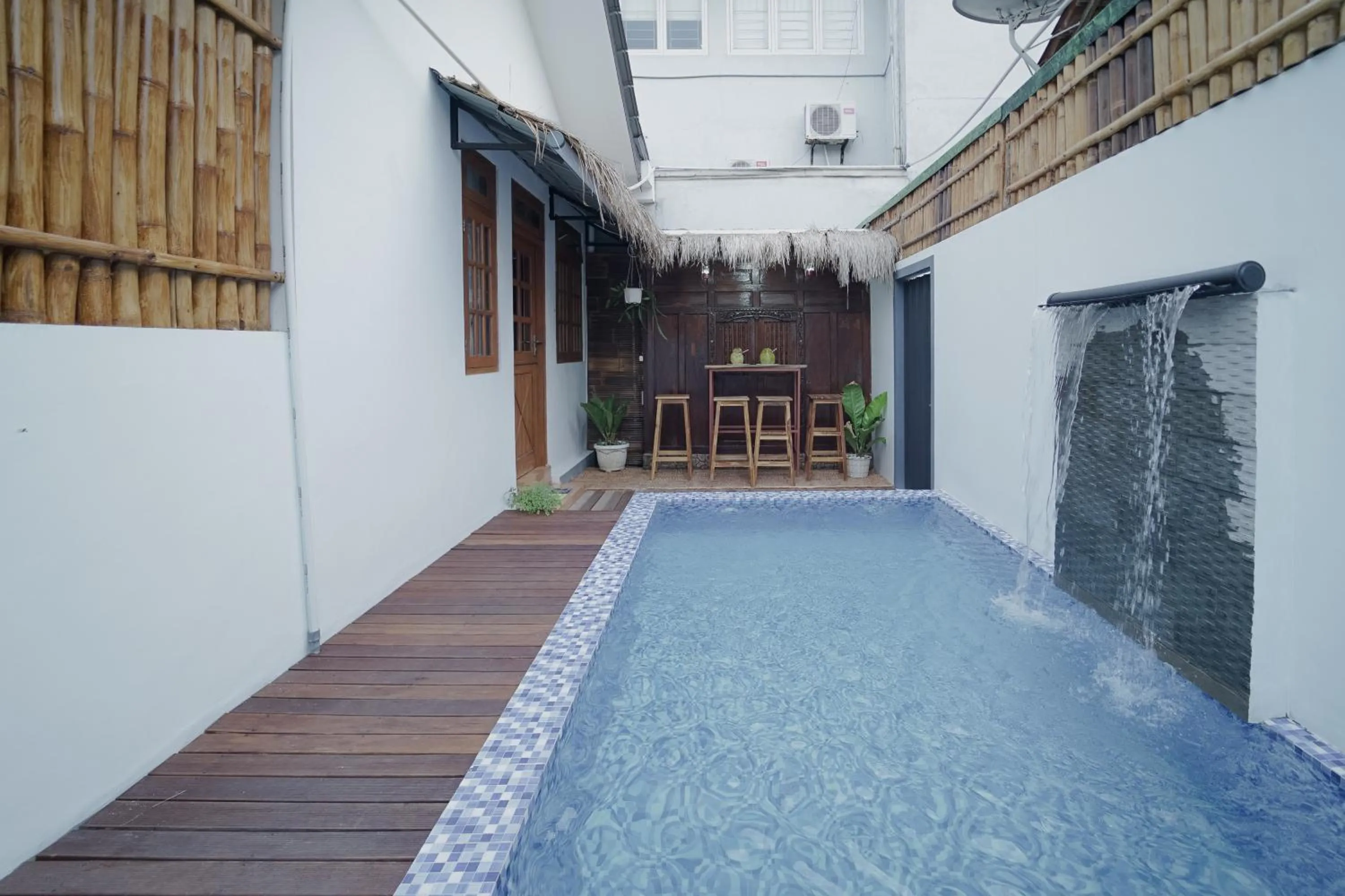 Day in Villa D'Maguwo Suites